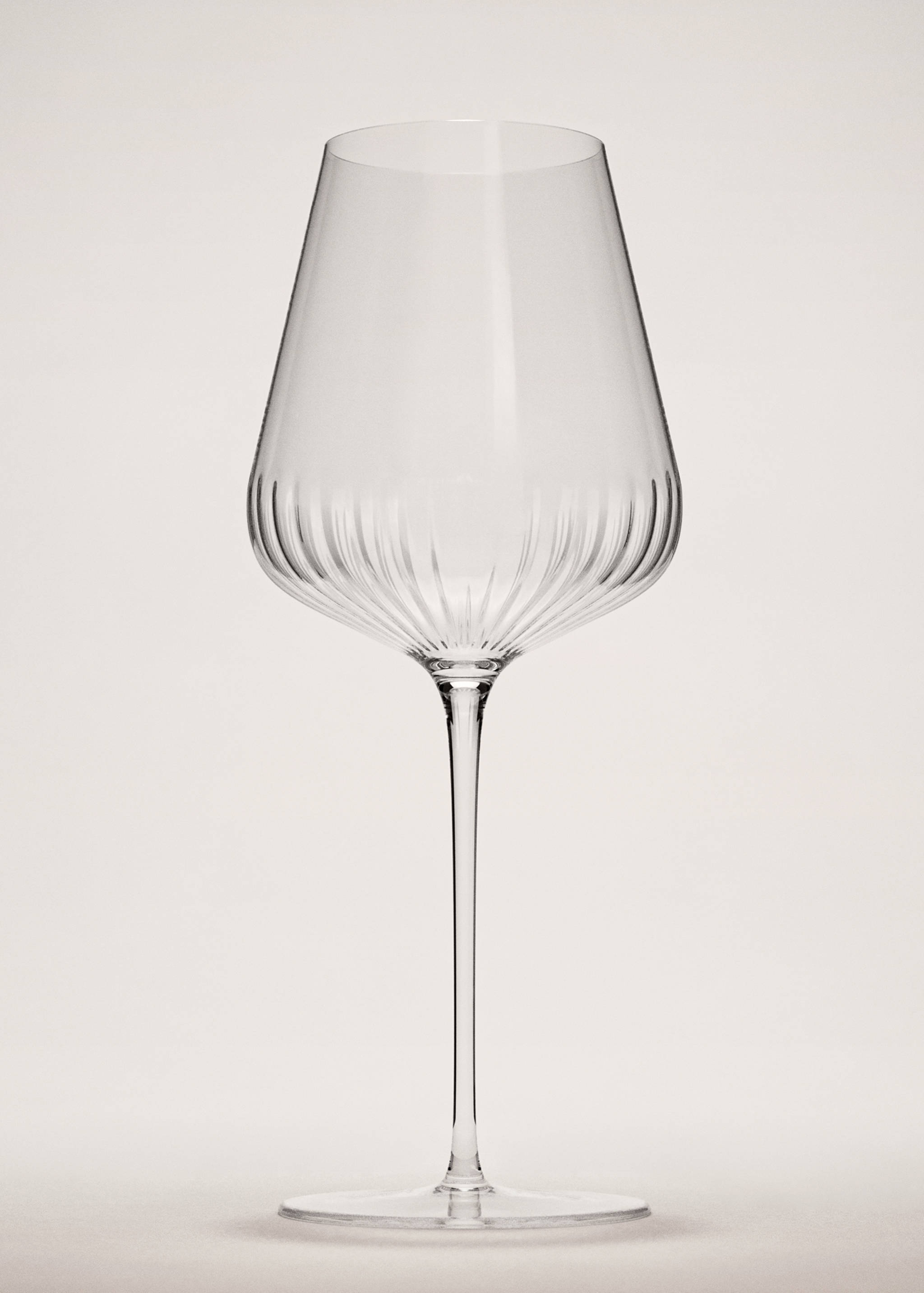 Embossed glass goblet - General plane