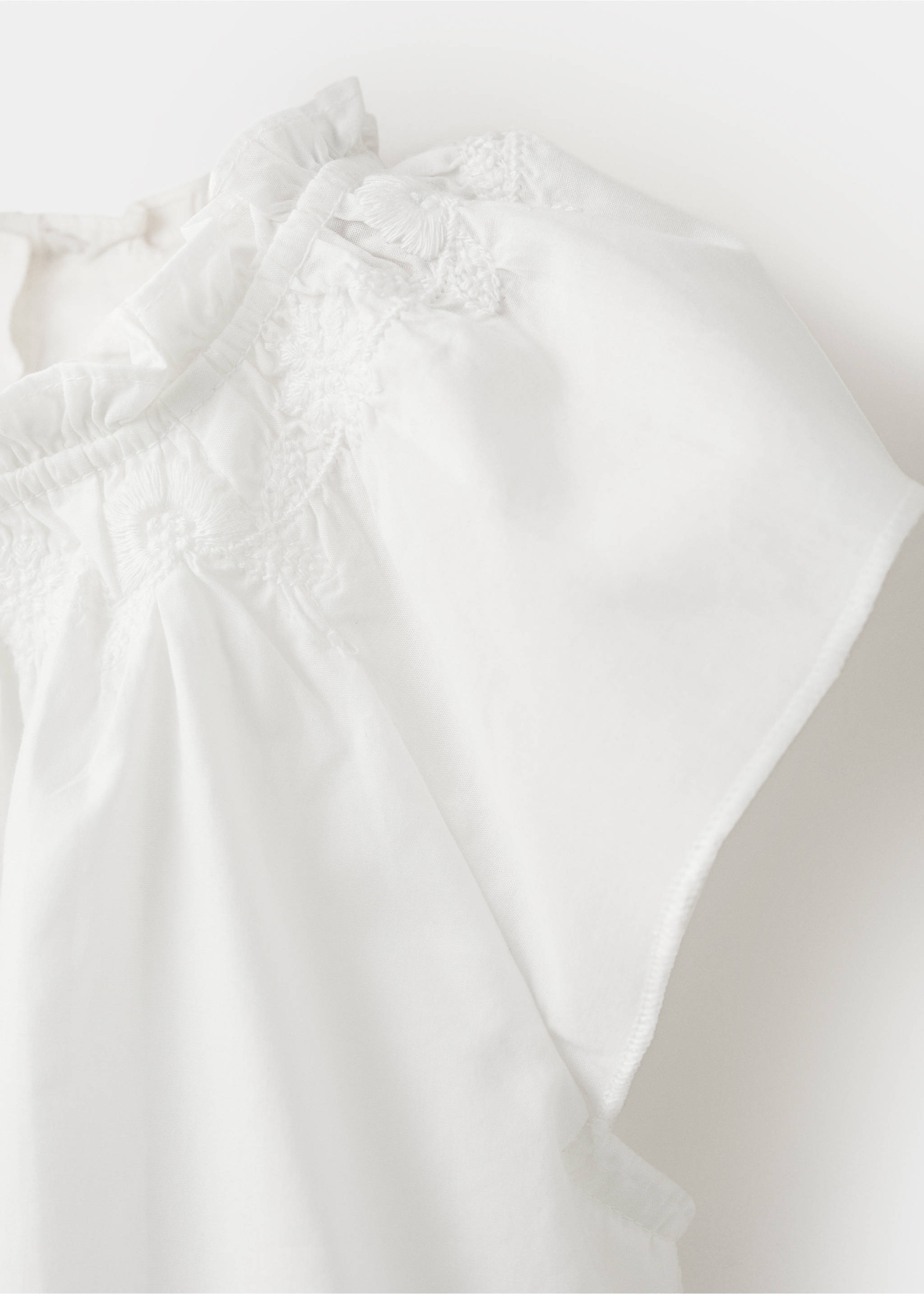 Puffed-sleeve cotton blouse - Details of the article 8, White. Ref: 37043874-00.