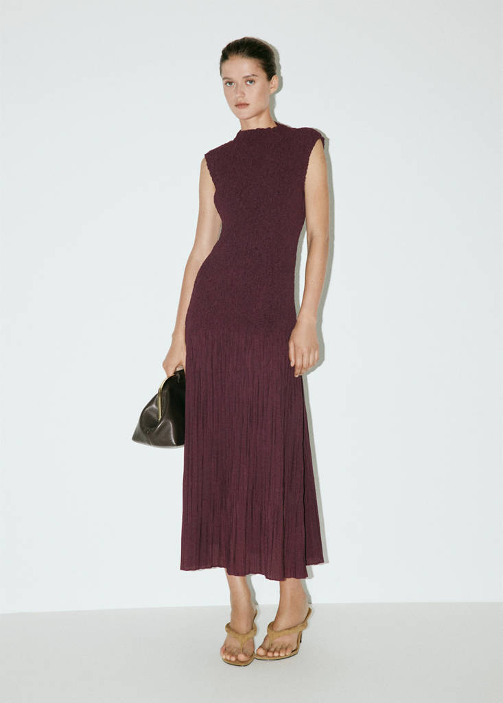 Mango Robe Évasée À Texture Combinée In Bordeaux