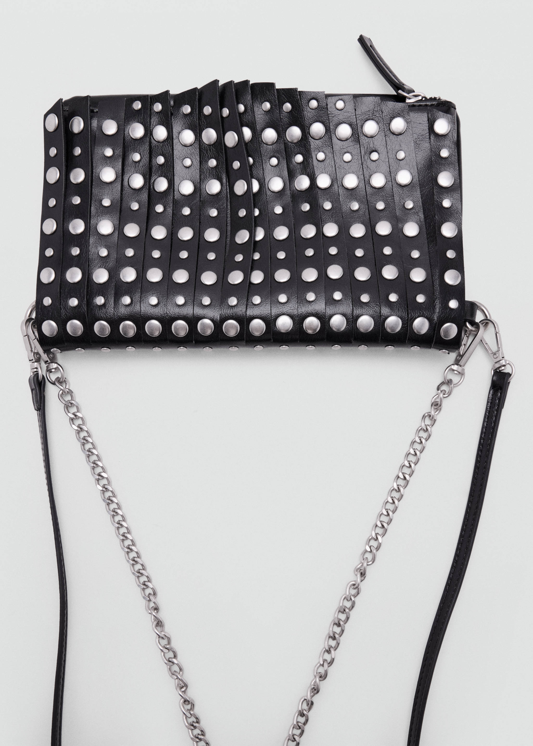 Fringed, studded shoulder bag - Details of the article 2