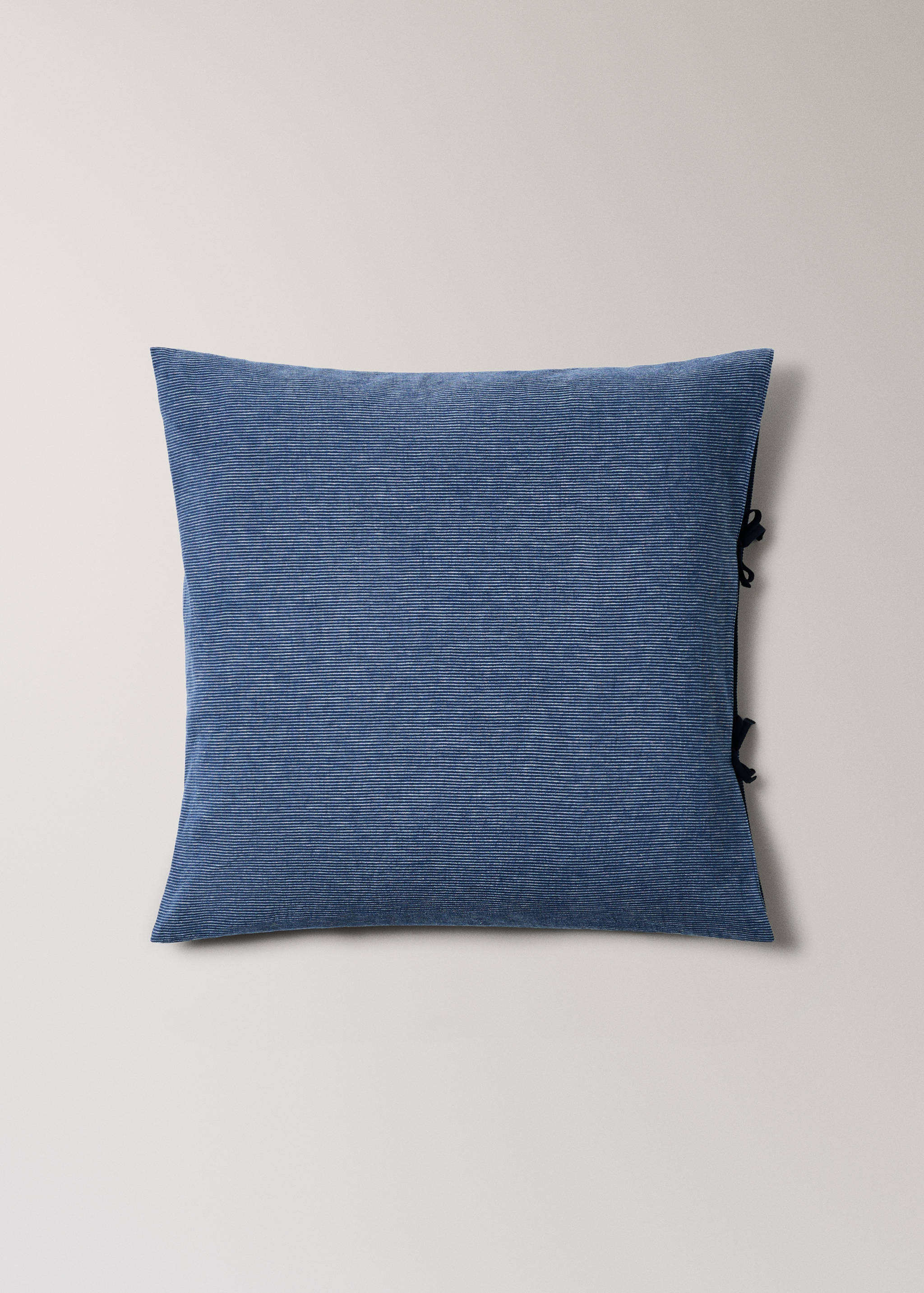 Linen and cotton striped pillowcase 60 x 60 cm - Article without model