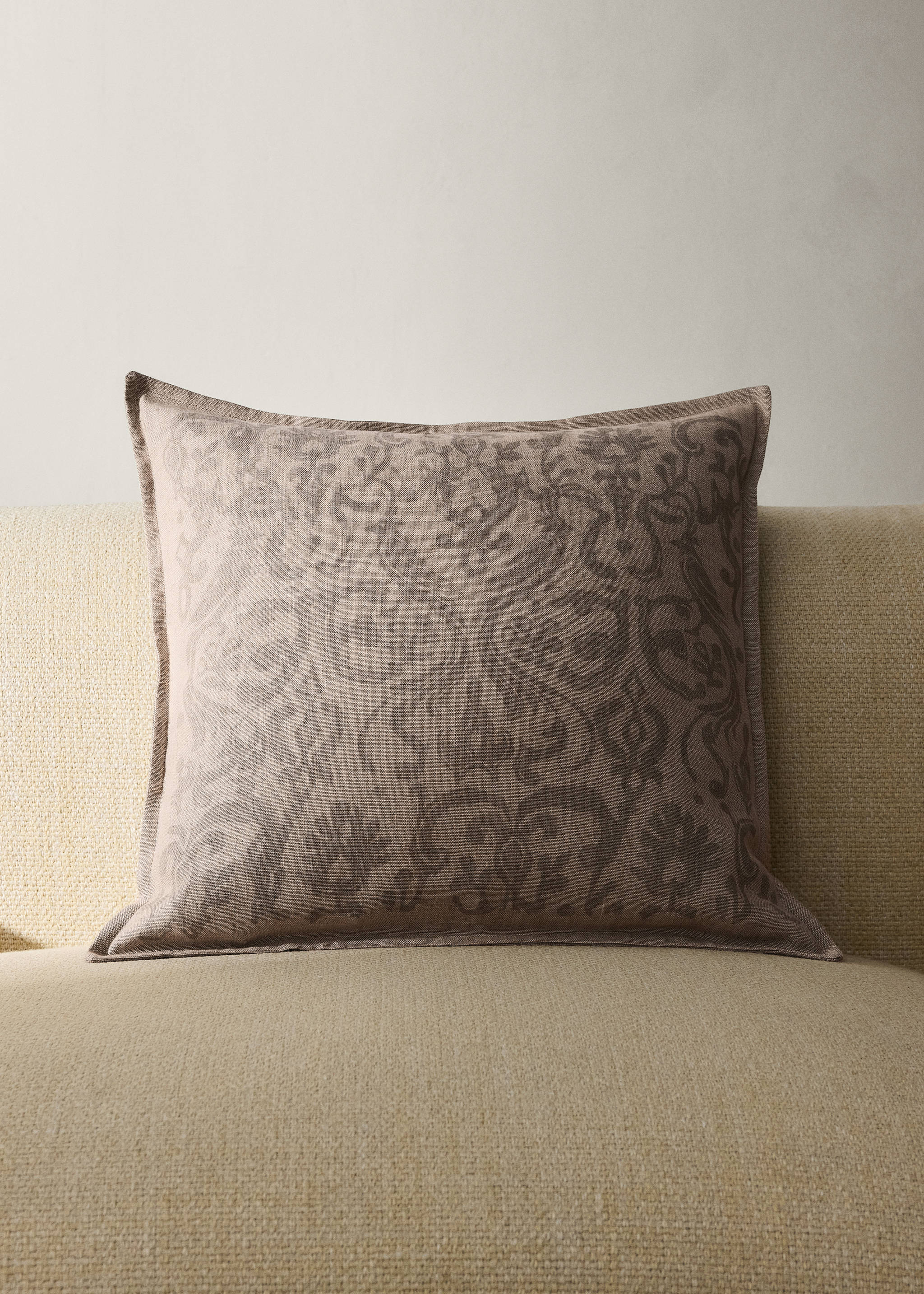 Cushion case pisa - General plane