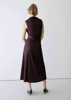 Textured dress with gathered details — Burgundy 3