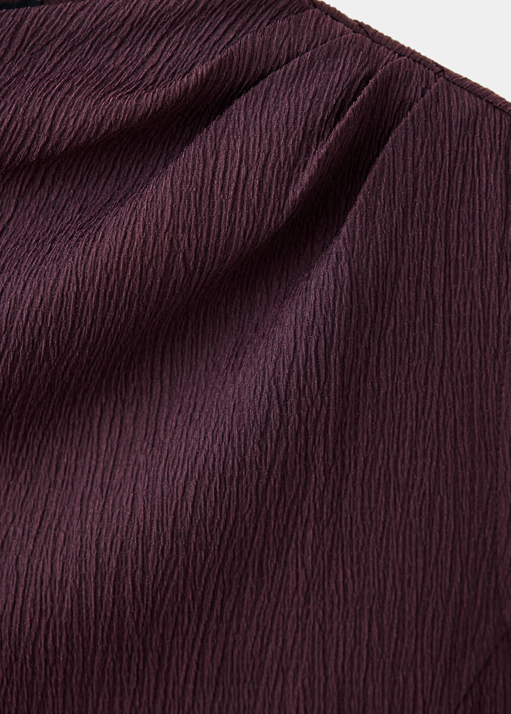 Textured dress with gathered details — Burgundy
