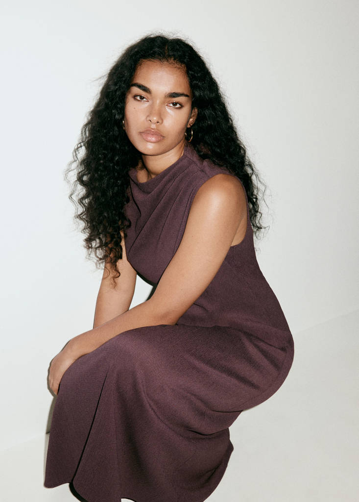 Textured dress with gathered details — Burgundy