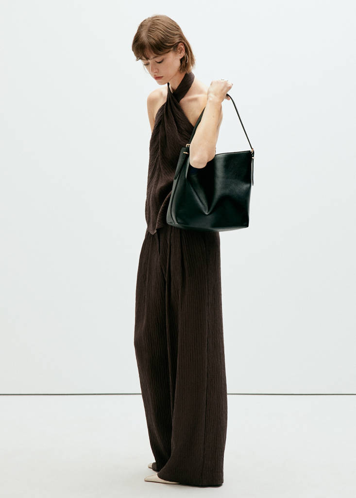 Mango Top Texturé Emmanchures Américaines In Marron