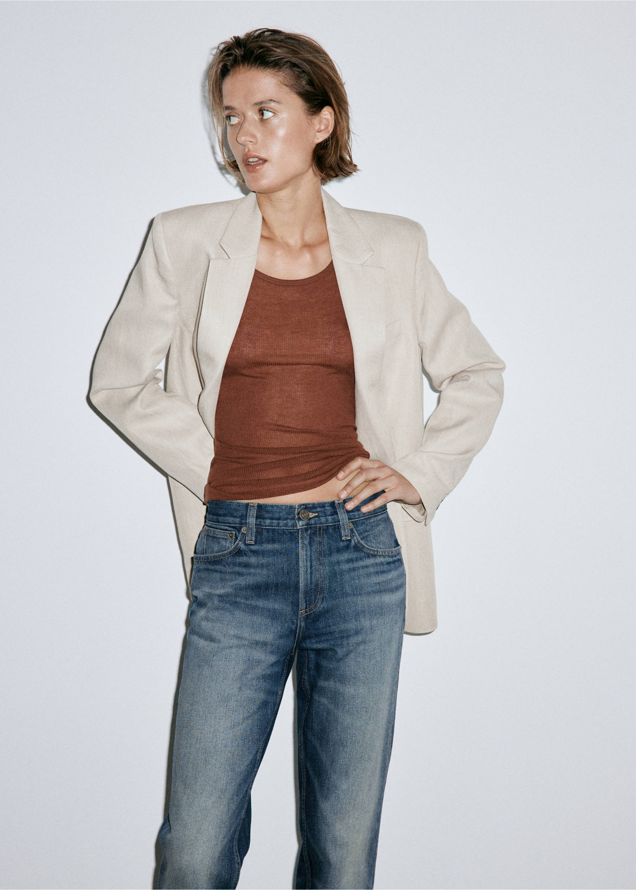 Mid-rise straight jeans - Details of the article 1, Dark Blue. Ref: 37044075-00.