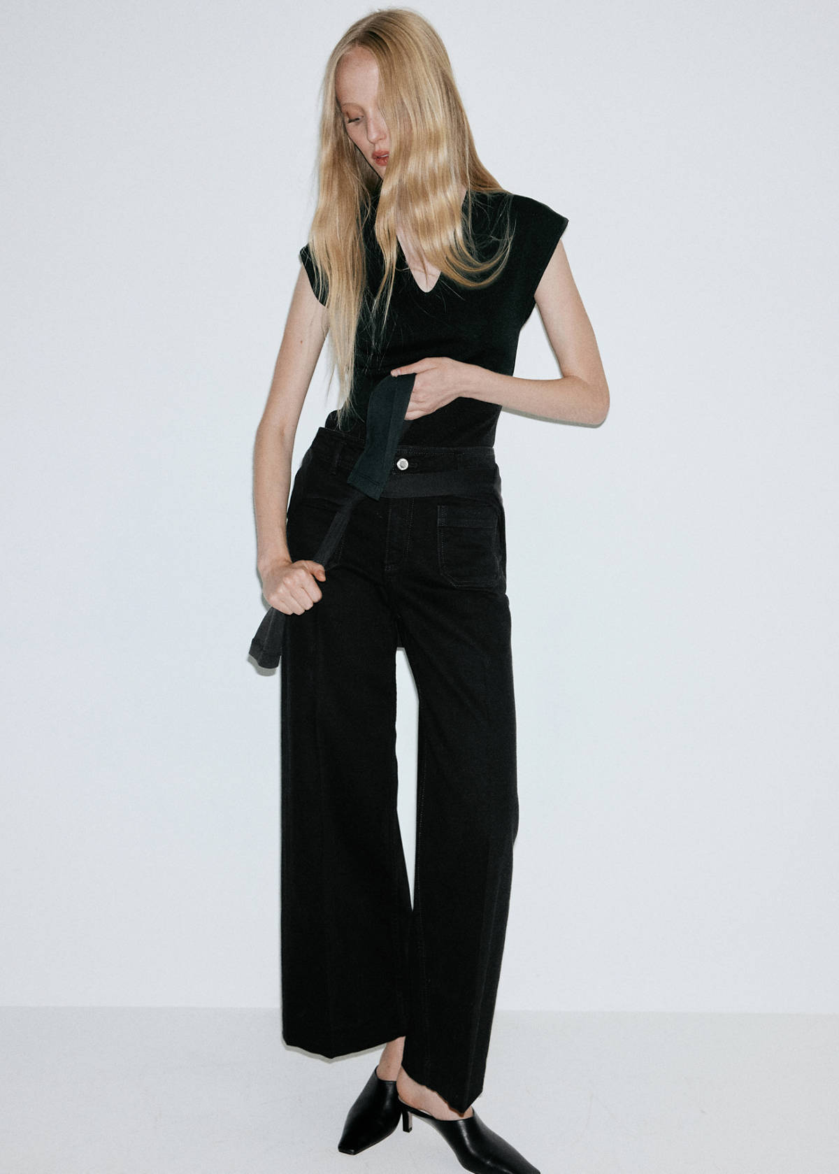 Wide-leg patch pocket jeans — Black denim