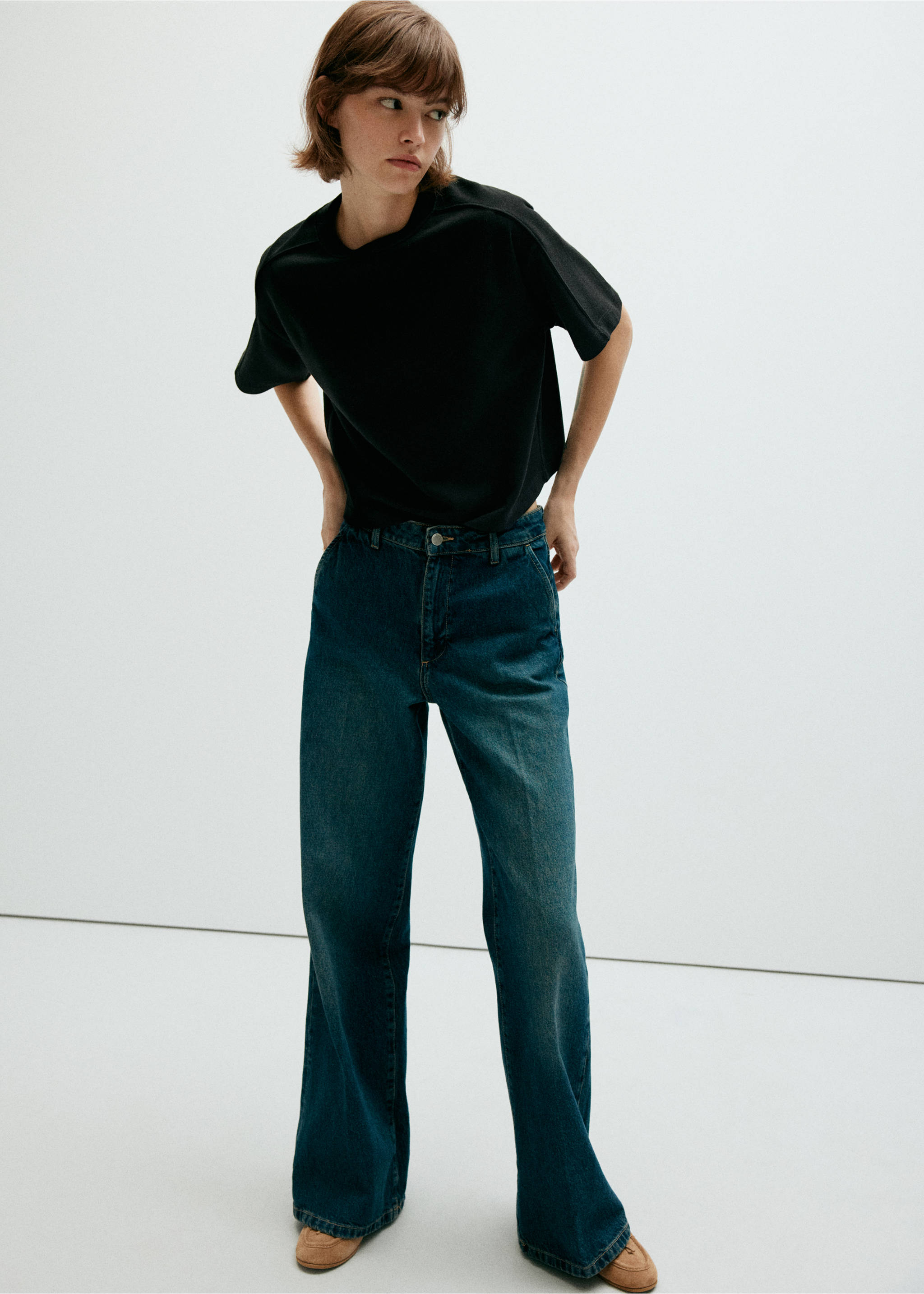 Seam detail T-shirt - Details of the article 4, Black. Ref: 37044077-00.