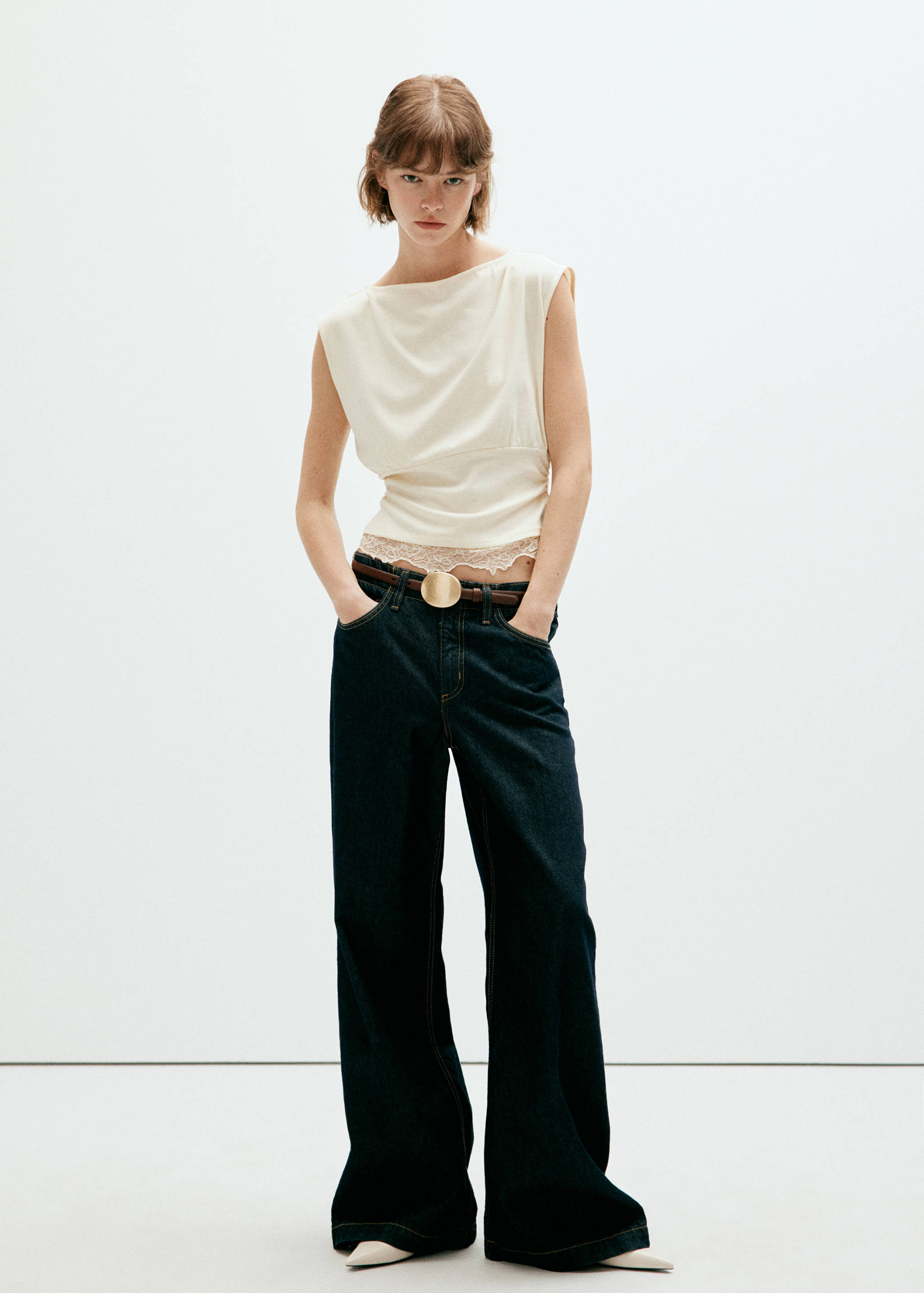 T-shirt with ruching and lace detail - General plane