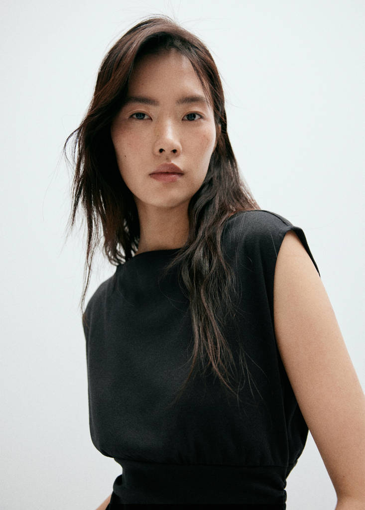 Ruched lace top — Black