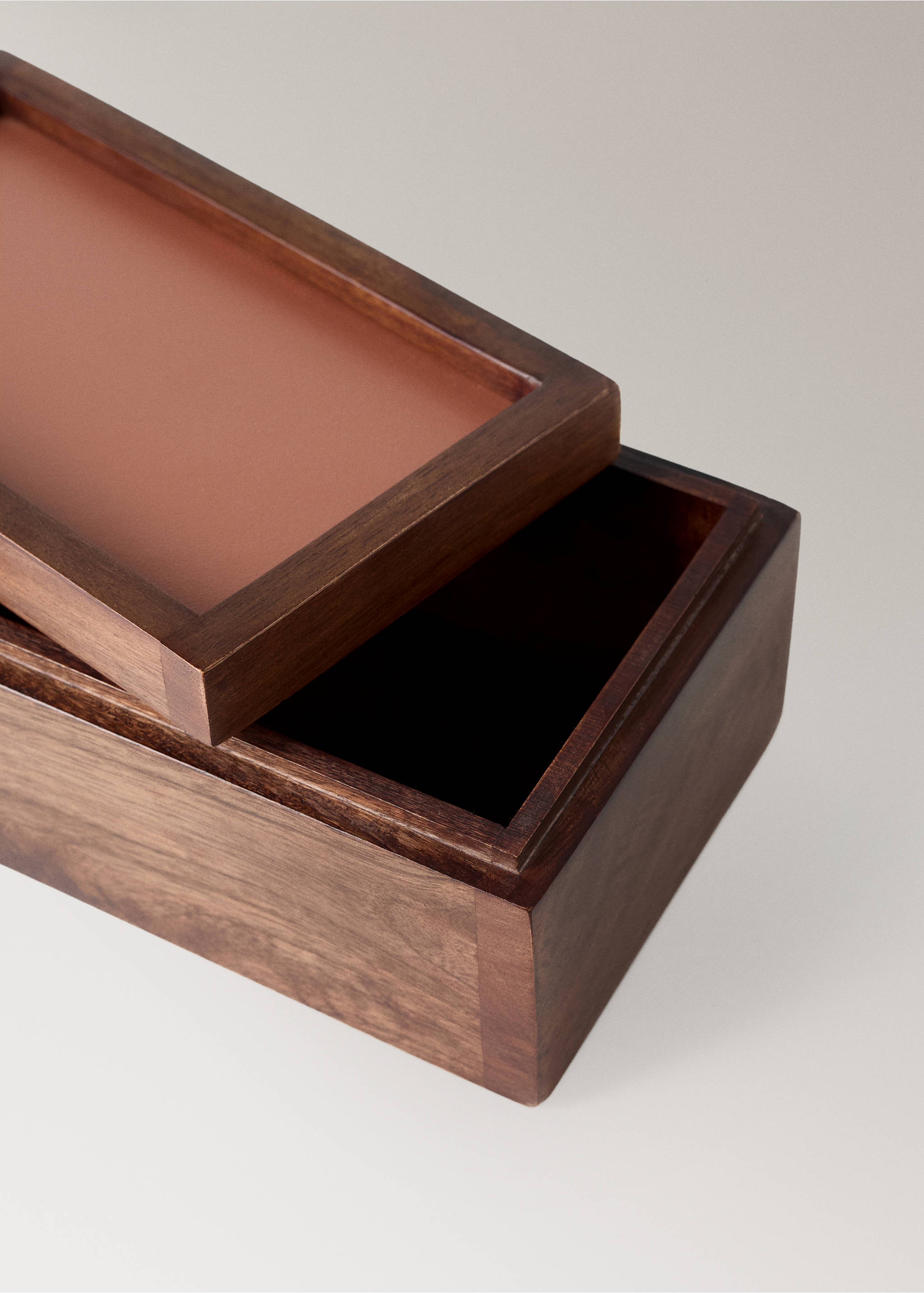 Small square wooden box - Details of the article 2, Brown. Ref: 37044085-00.