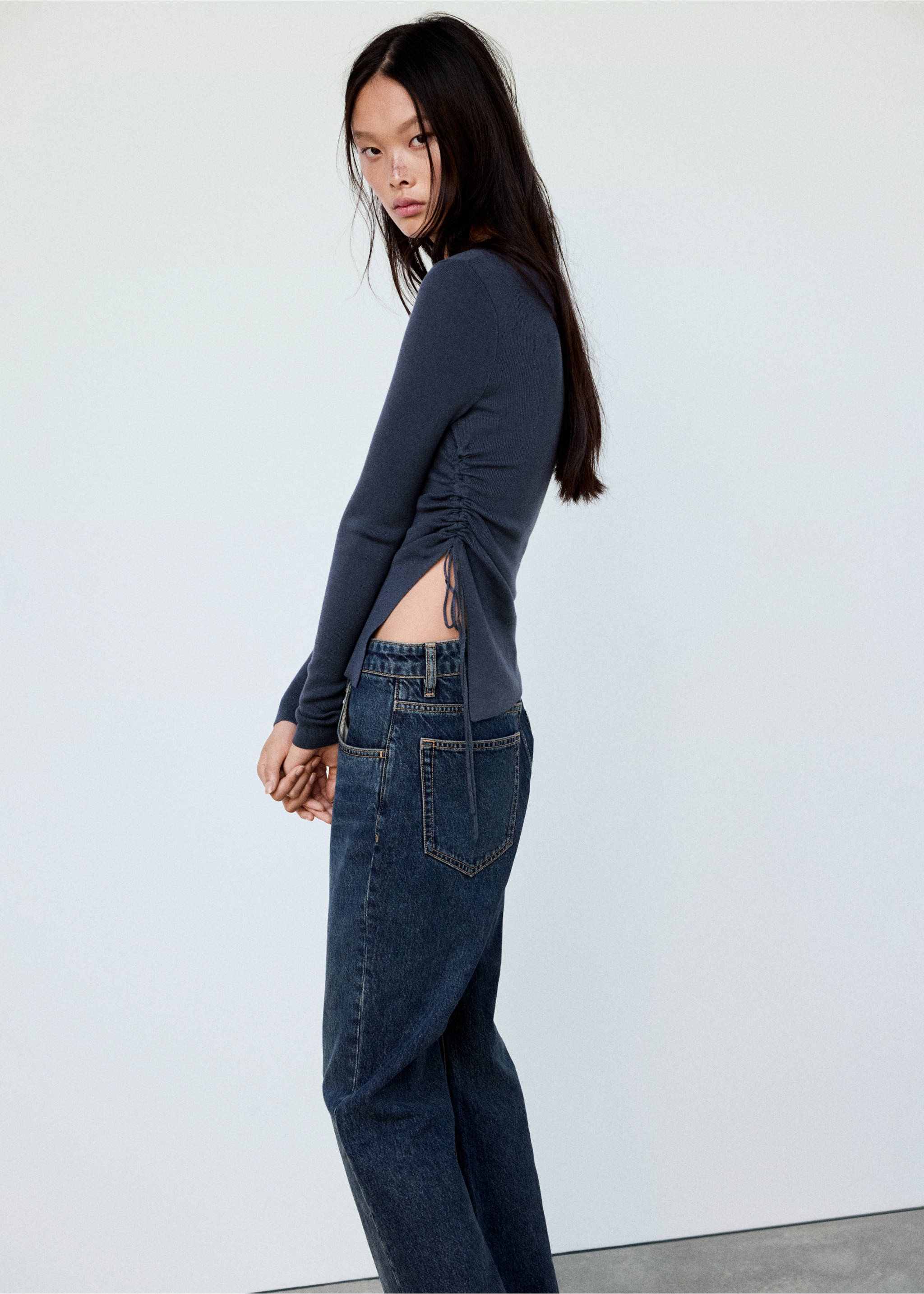 Ruched fine-knit sweater - Details of the article 3, Petrol Blue. Ref: 37044087-00.