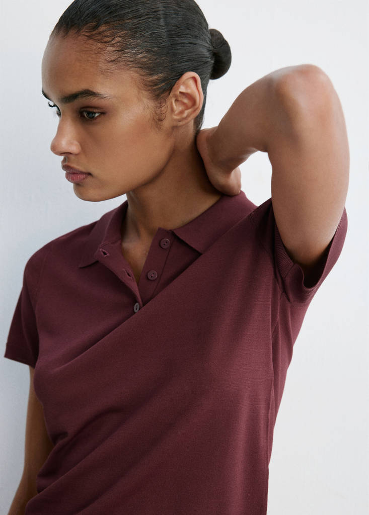 Fine knit polo neck sweater — Maroon