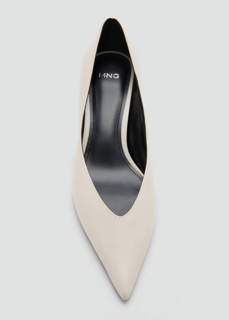 Kitten heel pointed toe shoe — Ecru