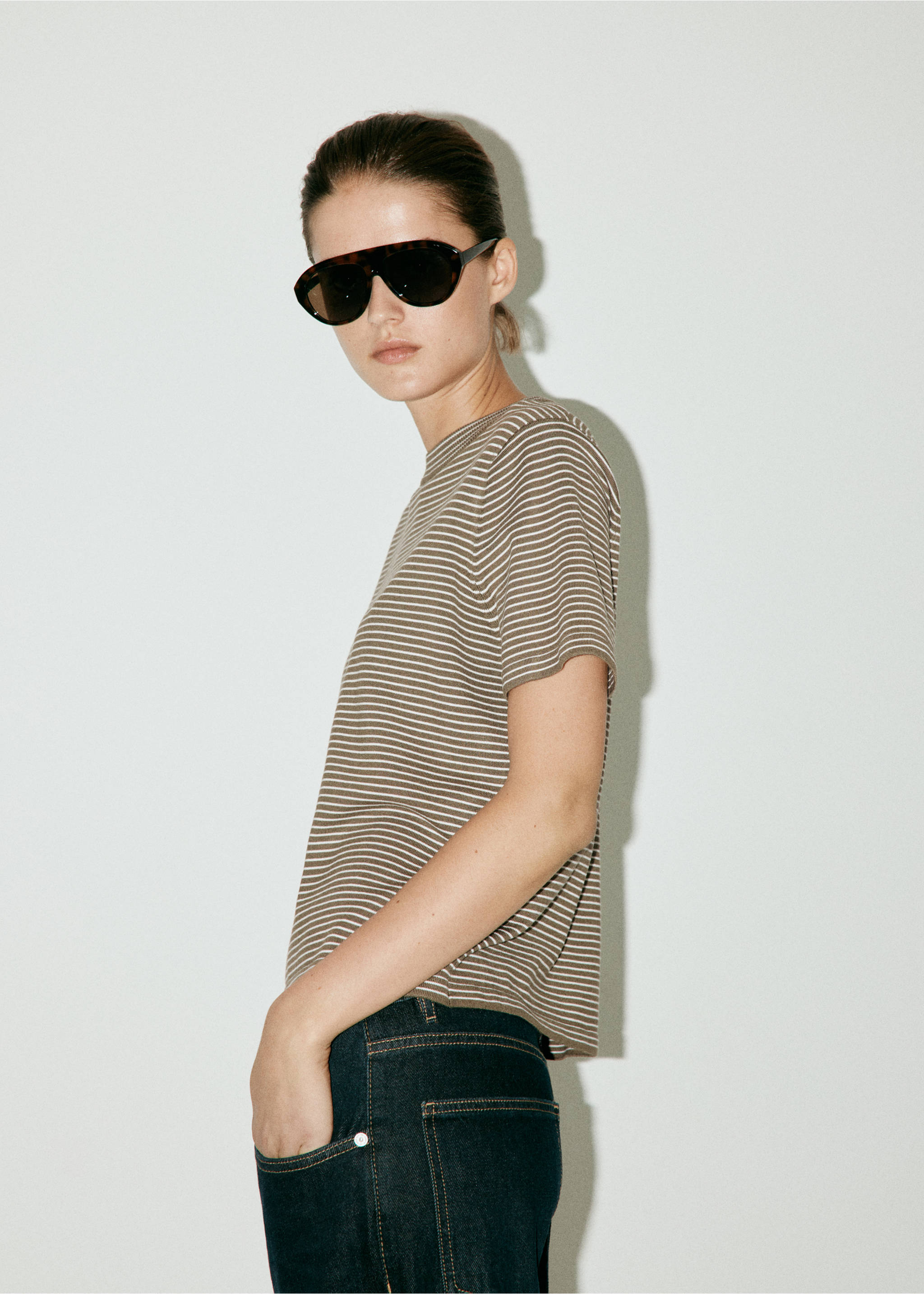 Striped fine knit sweater - Medium plane, Khaki. Ref: 37044092-00.