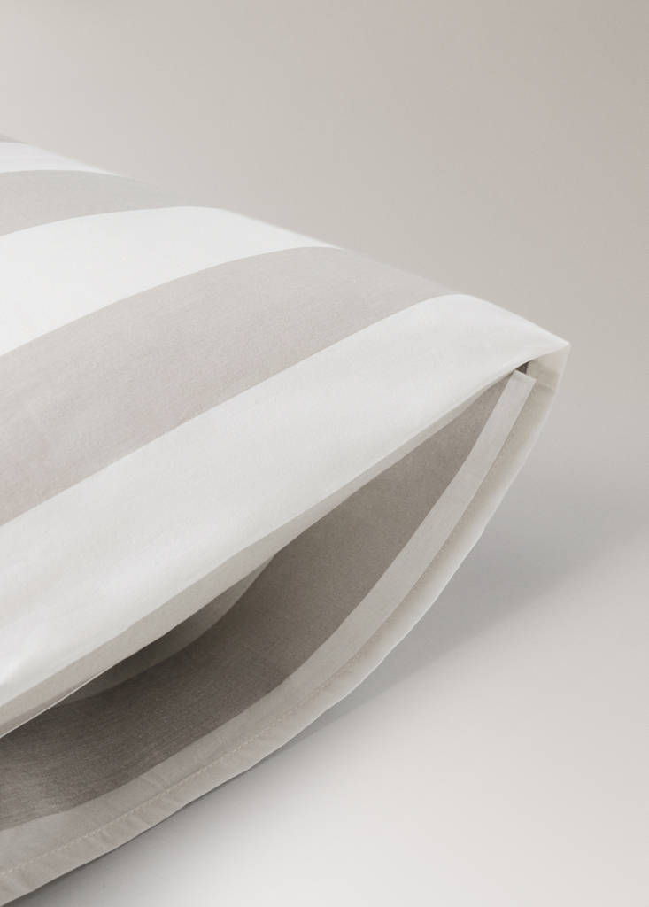Two striped cotton pillowcases 60x60 cm — Sand