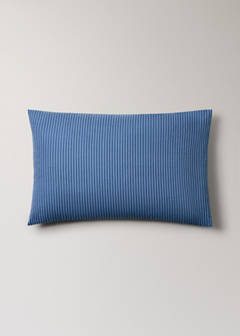 Two pillowcases in 200 thread count cotton percale with fine kodak stripe pattern 50x75 cm — Indigo Blue 5