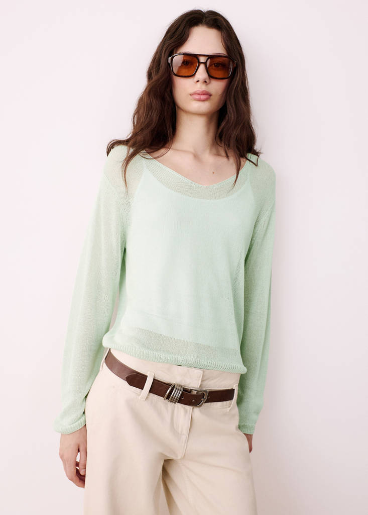 Fine-knit V-neck sweater — Mint Green