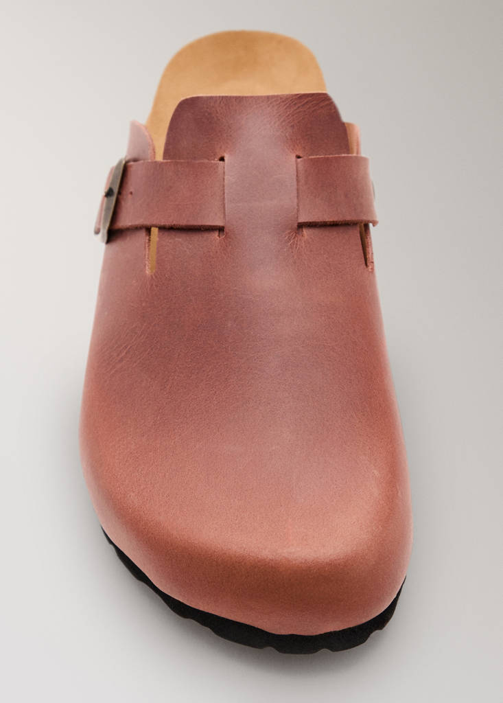 Leather clog shoes — Brown
