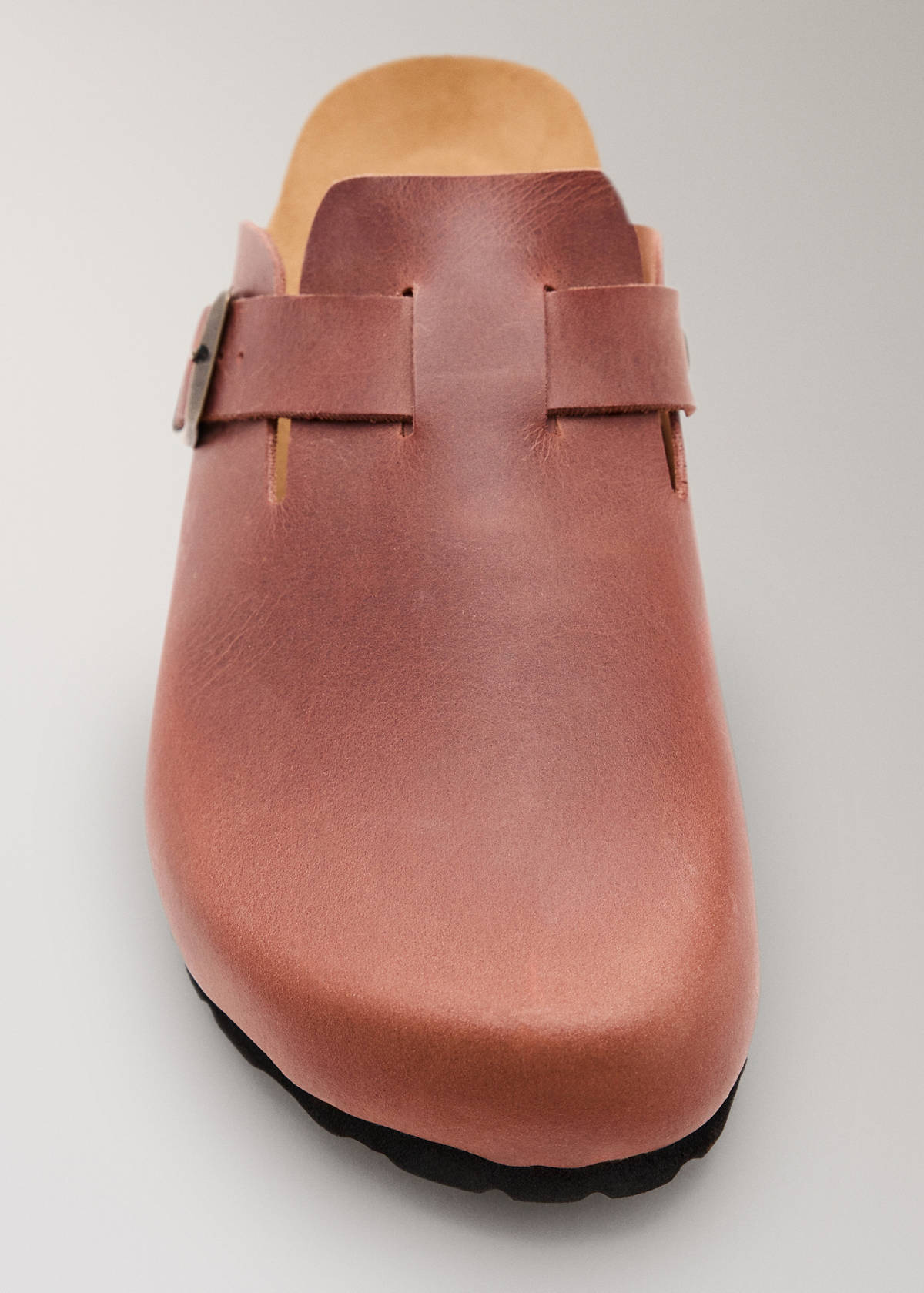 Leather clog shoes — Brown