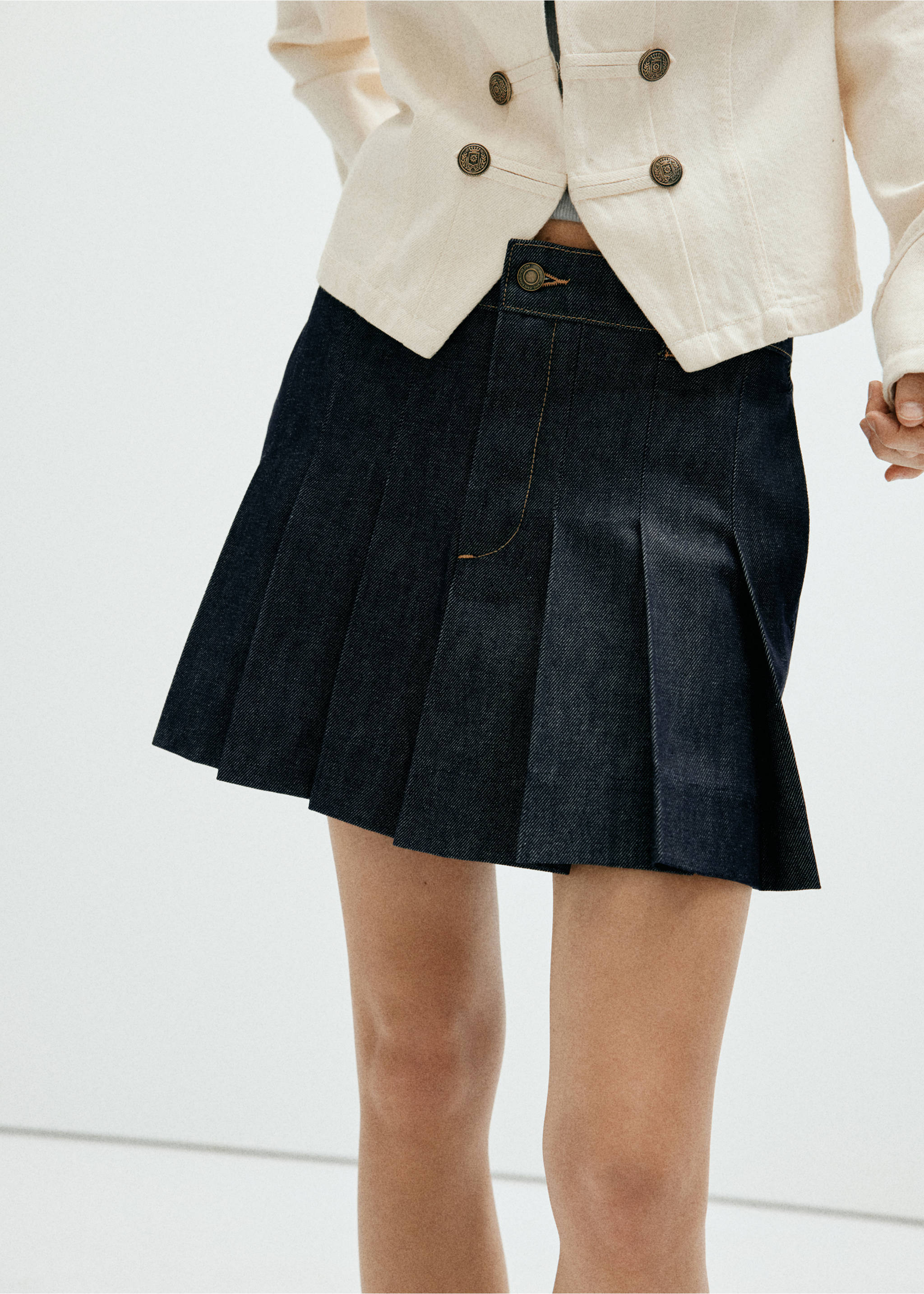 Pleated denim skirt - Medium plane, Open Blue. Ref: 37044110-00.