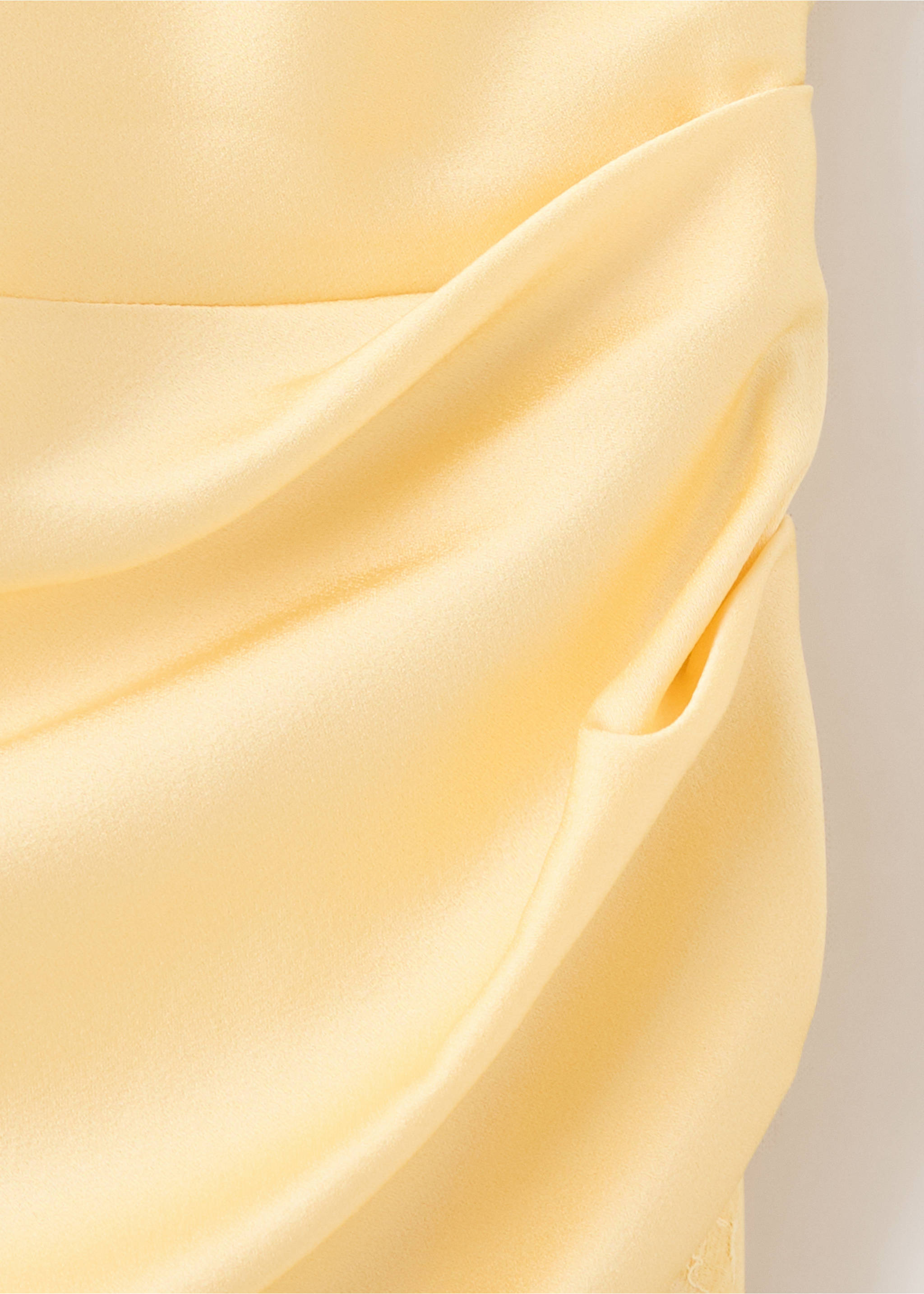 Robe asymétrique satinée détails dentelle - Détail de l'article 8, Jaune pastel. Ref: 37044117-00.
