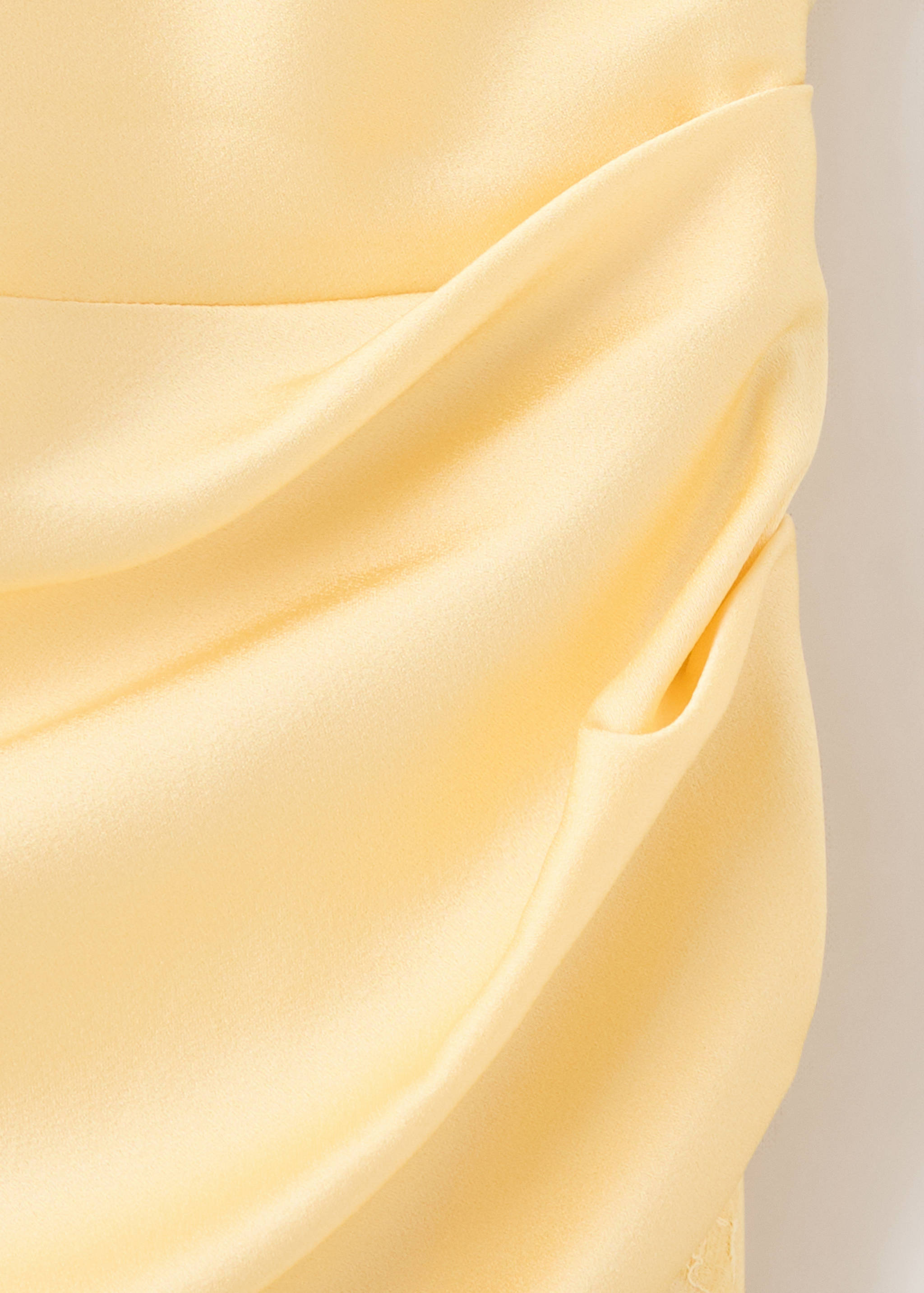 Robe asymétrique satinée détails dentelle - Détail de l'article 8