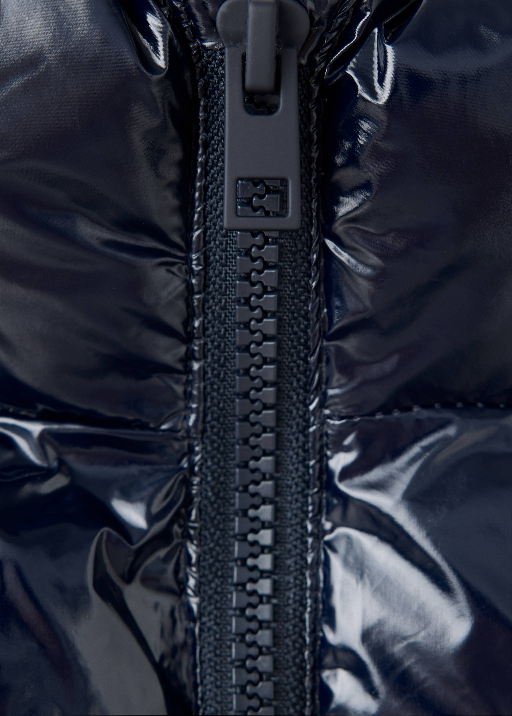 Shiny quilted gilet - Details of the article 8