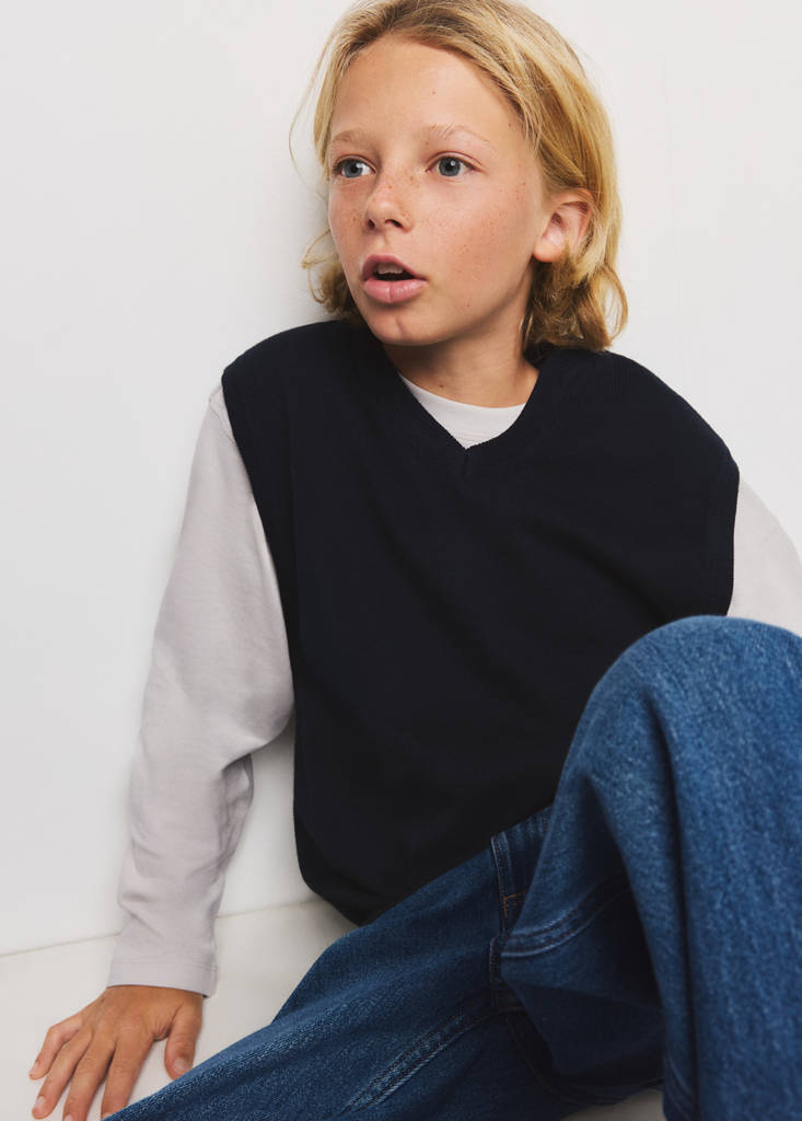 Fine knit V-neck jumper — Navy