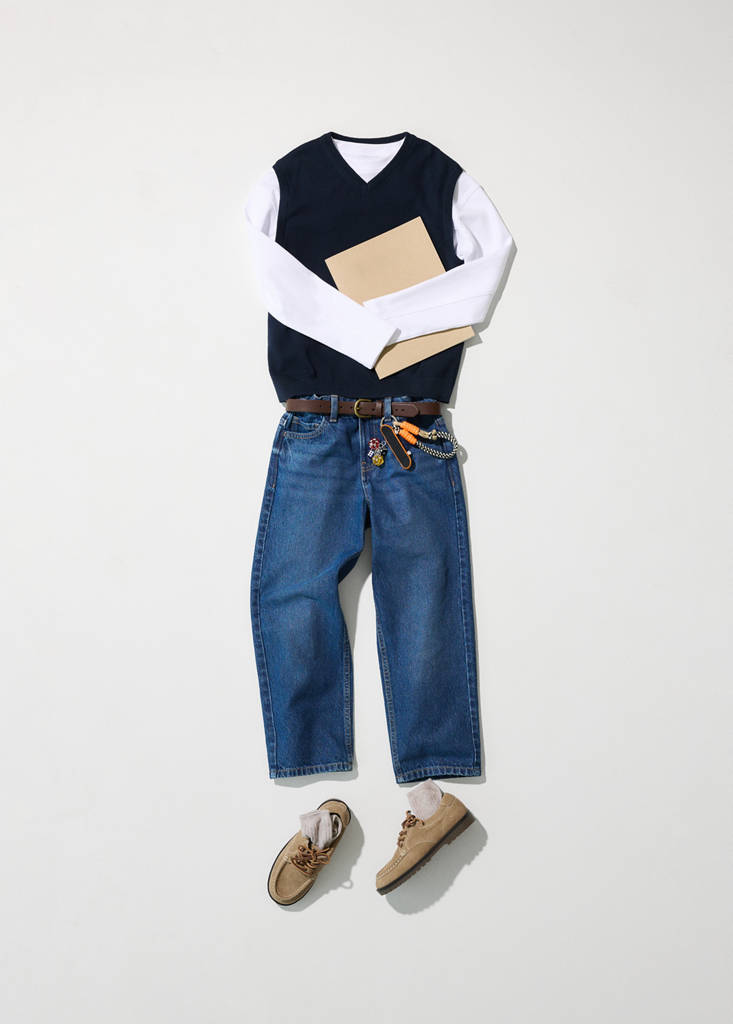 Fine knit V-neck jumper — Navy