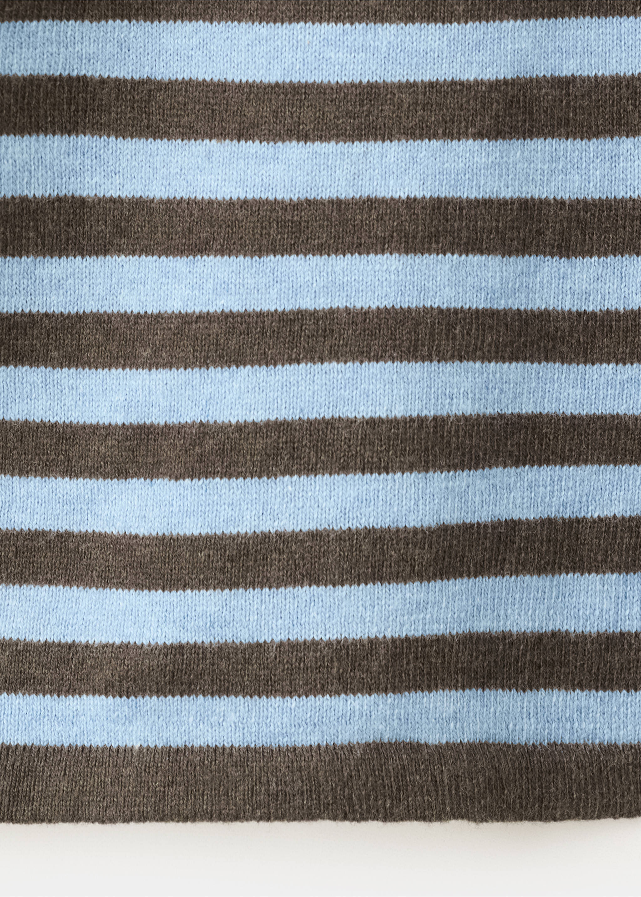 Sweater wally - Details of the article 0, Chocolate. Ref: 37044404-00.