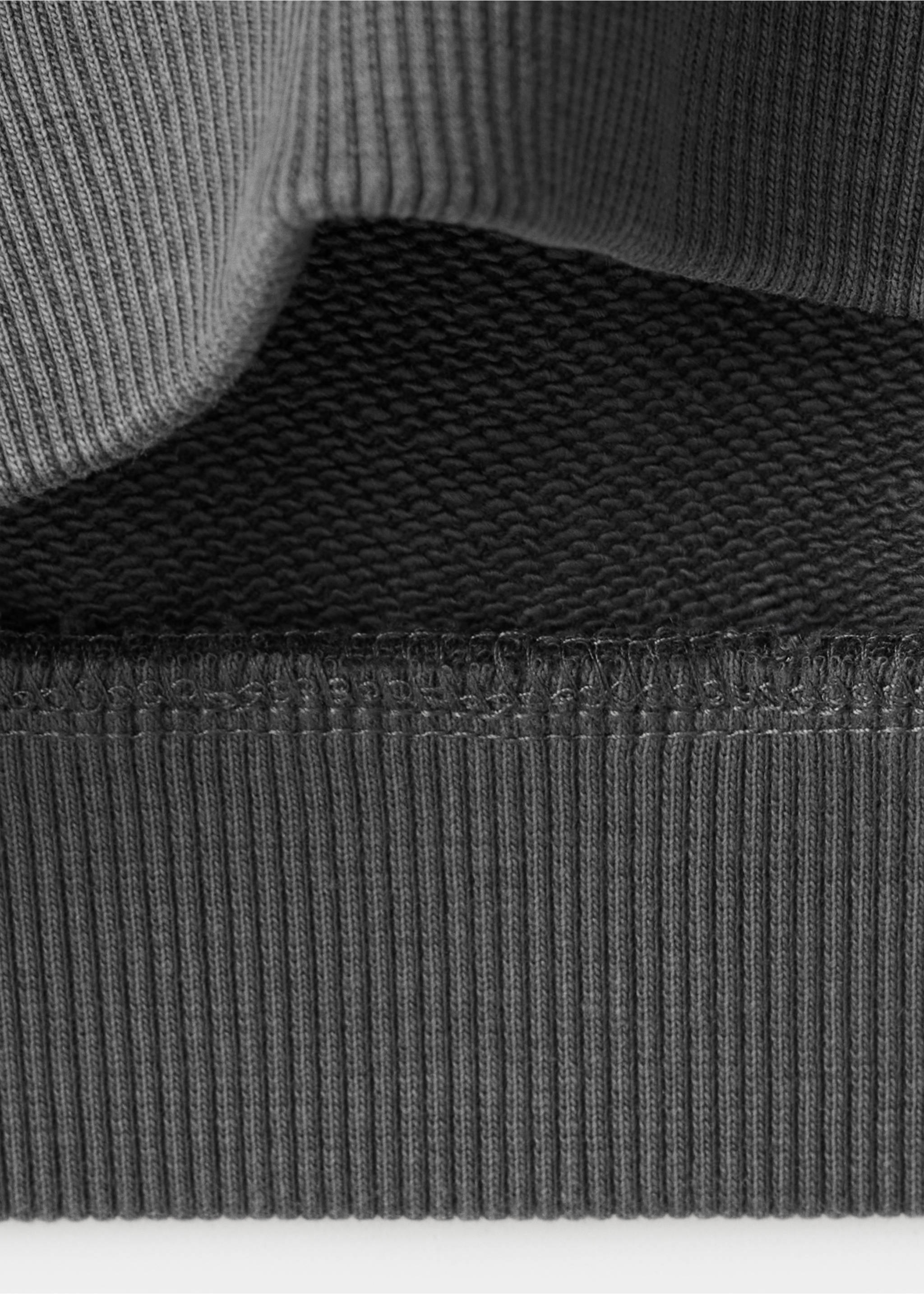 Sweat coton détail clous - Détail de l'article 0, Gris anthracite. Ref: 37044431-00.