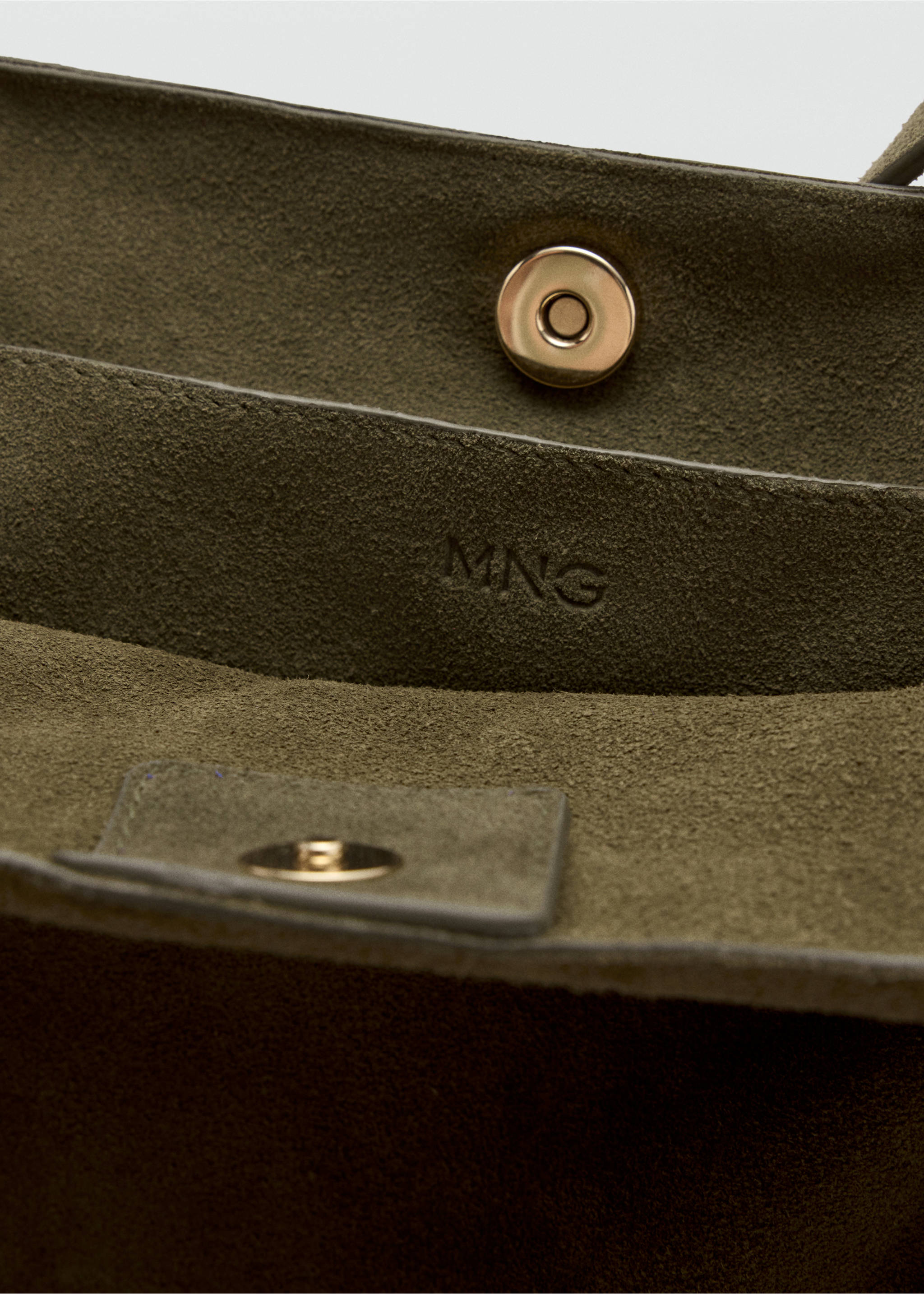 Leather shopper bag - Details of the article 2, Khaki. Ref: 37044444-00.