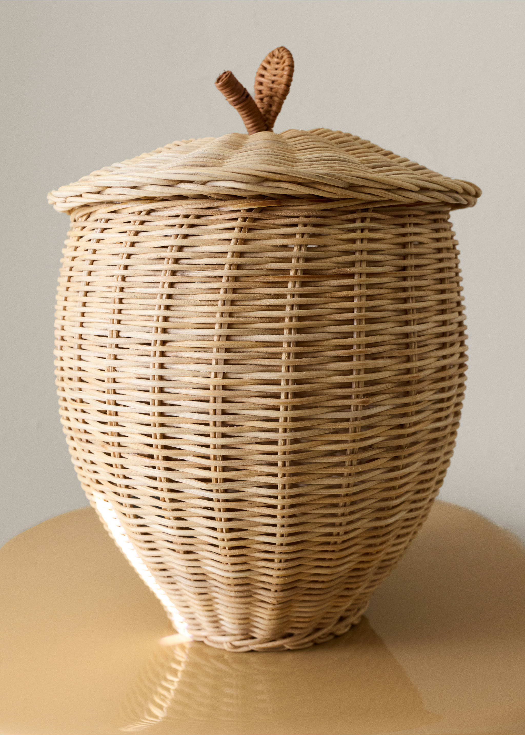 Rotan mand in de vorm van een appel - Overzichtstekening, Bruin. Ref: 37044450-00.