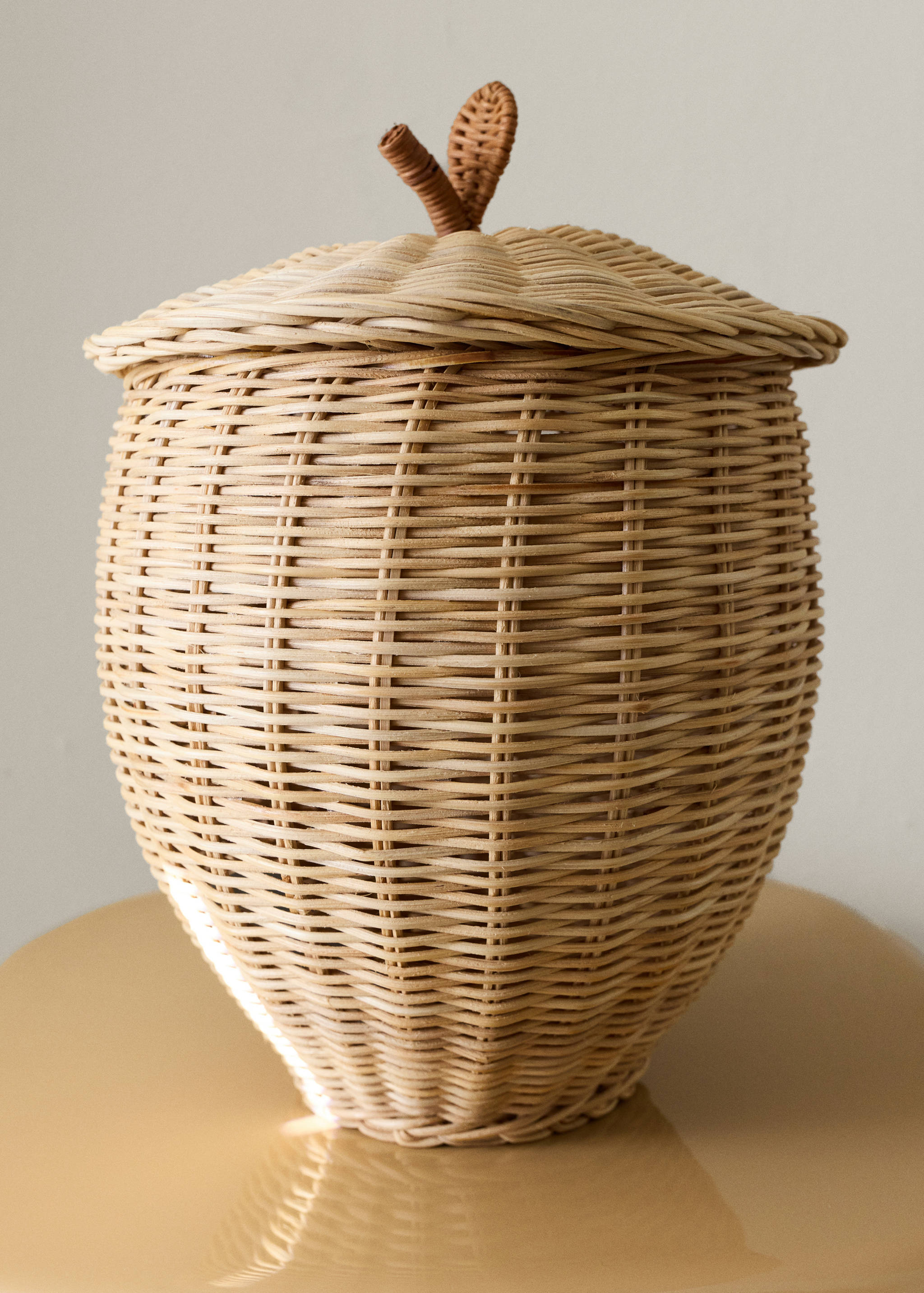 Rotan mand in de vorm van een appel - Overzichtstekening