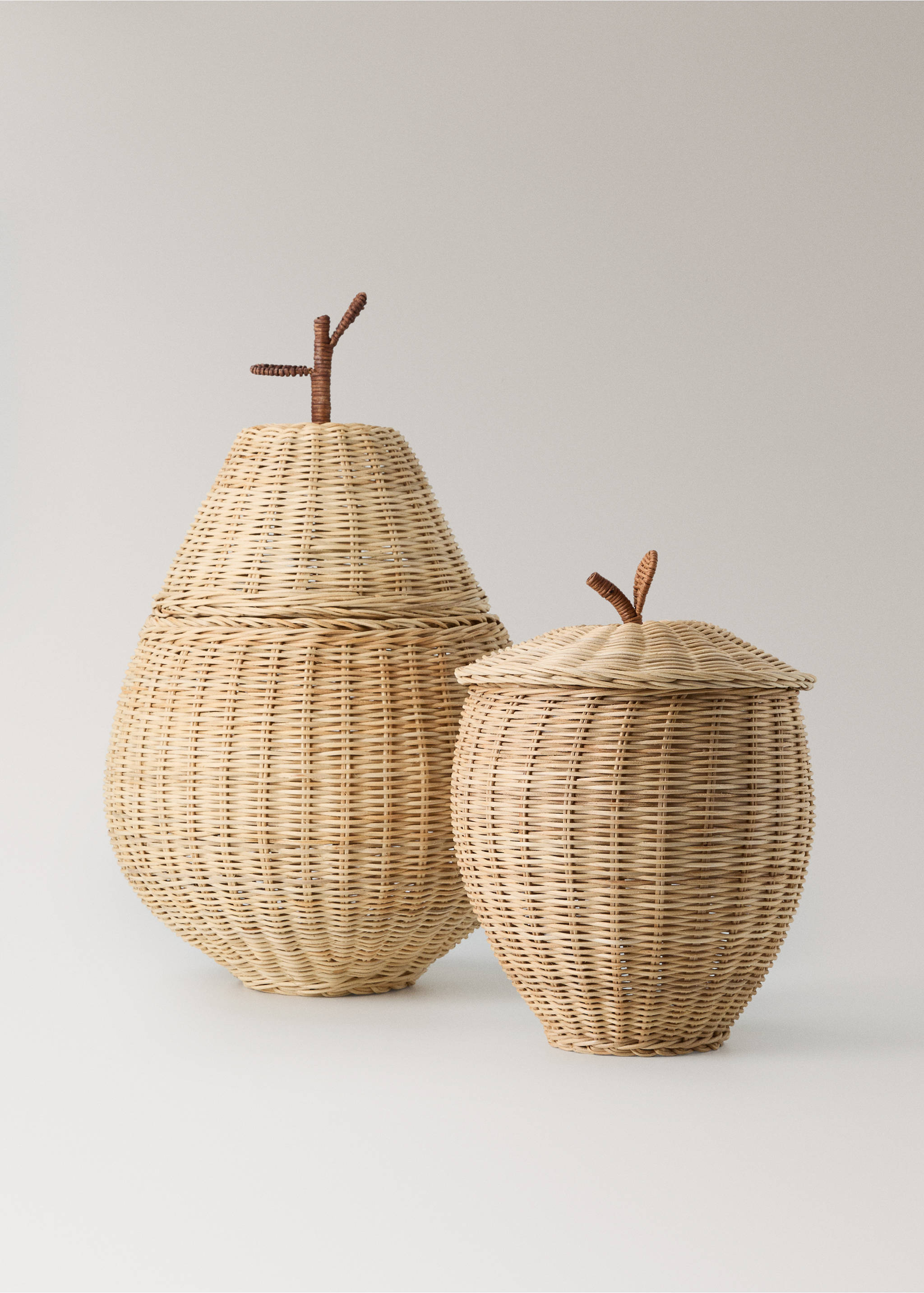 Rotan mand in de vorm van een appel - Detail van het artikel 3, Bruin. Ref: 37044450-00.