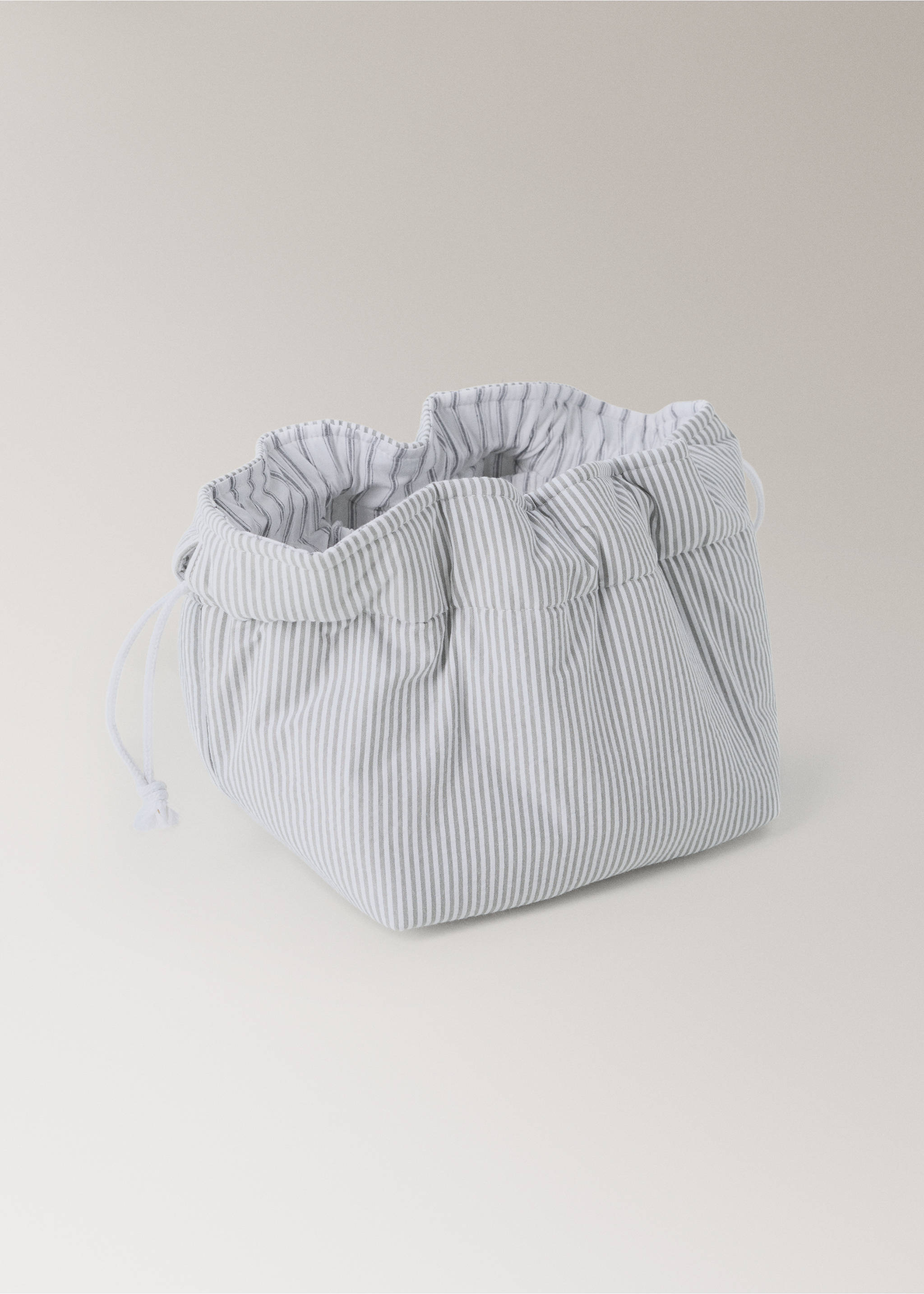 Necessär i 100 % bomull med finrandig seersucker - Detaljer om artikeln 1, Mellangrå. Ref: 37044454-00.