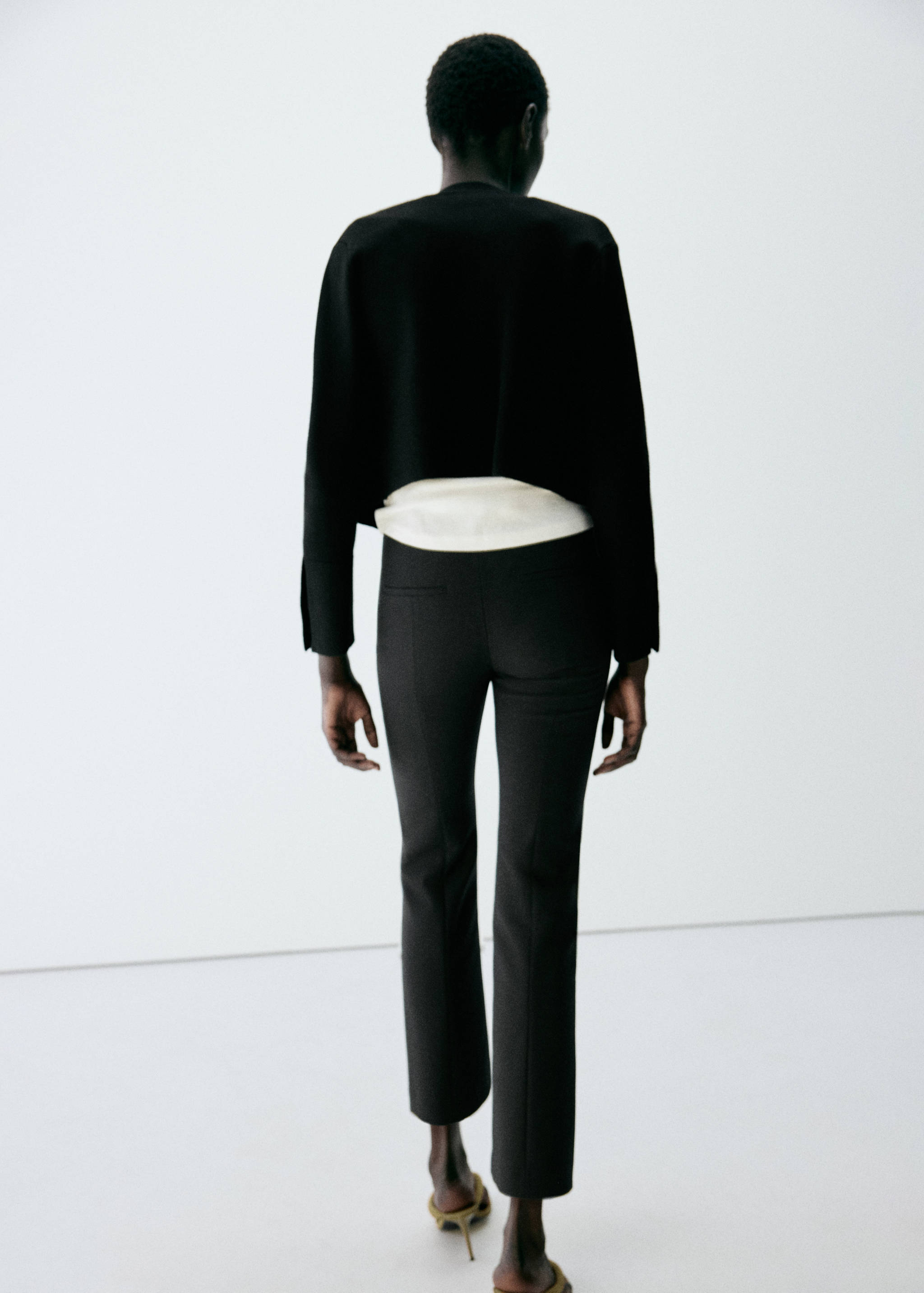 Straight-leg trousers with seam detail - Reverse of the article