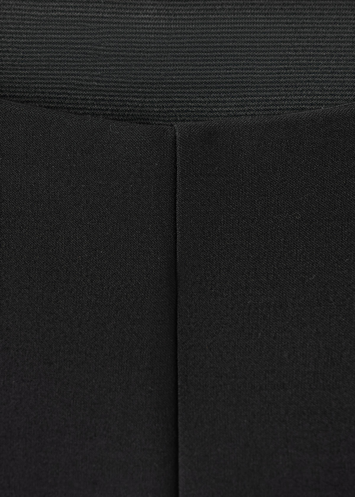 Straight-leg trousers with seam detail — Black