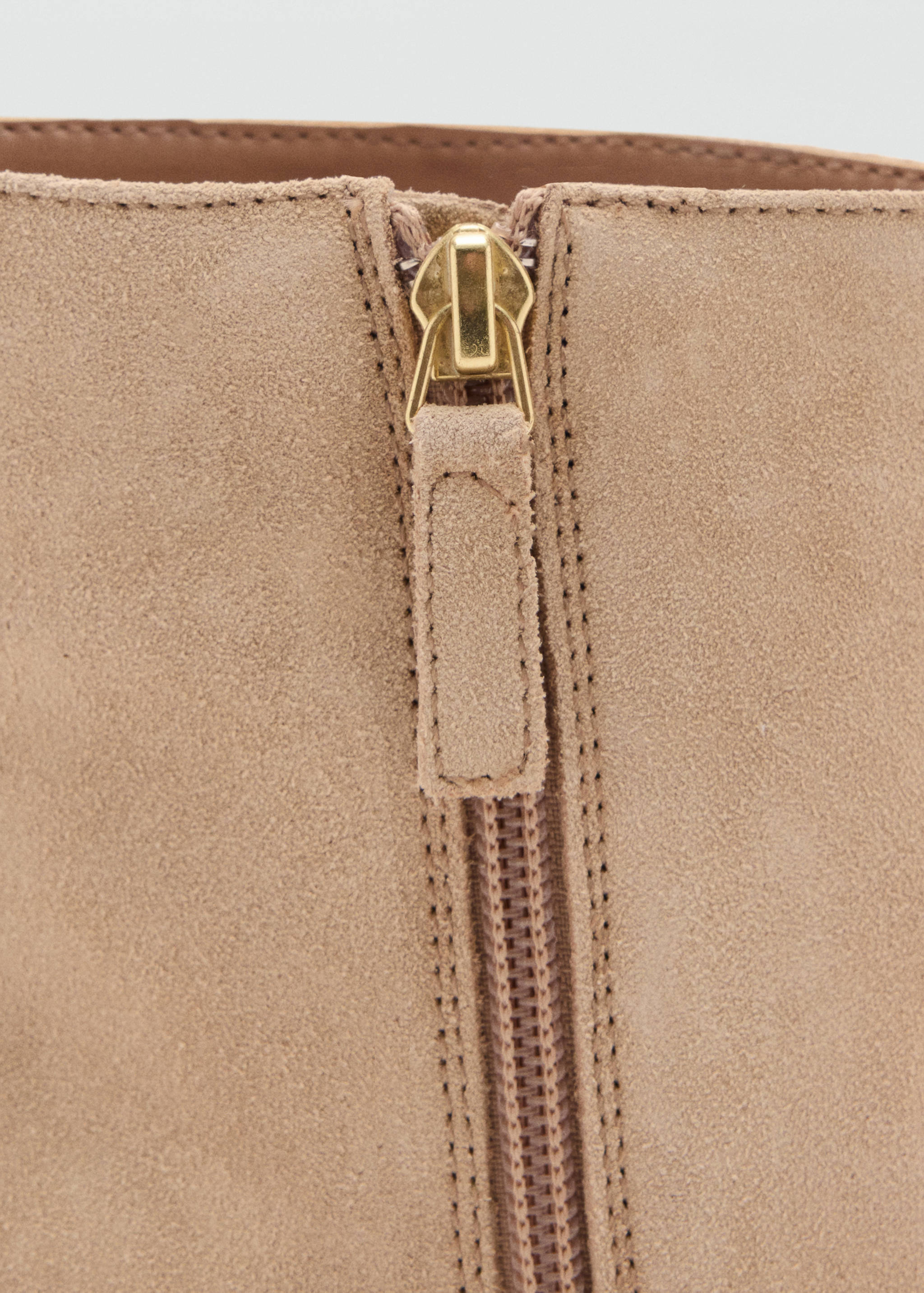 Heel suede ankle boot - Details of the article 3