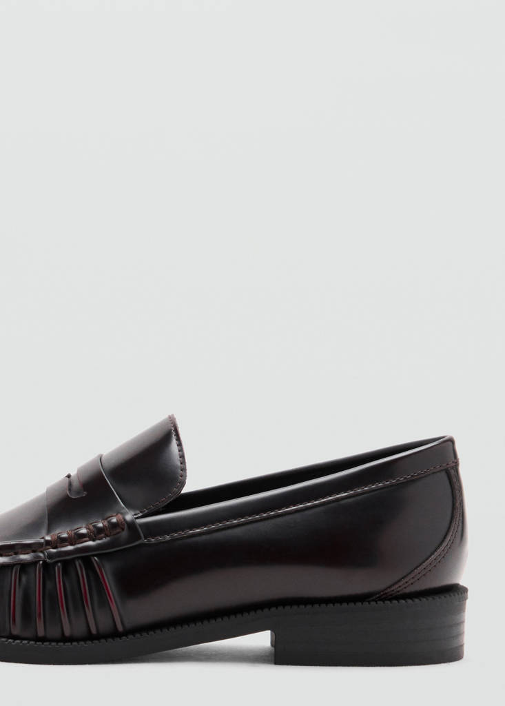 Ruched loafer — Burgundy