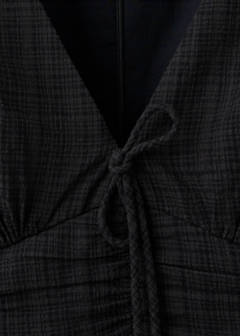 Short textured V-neck dress — Black 6