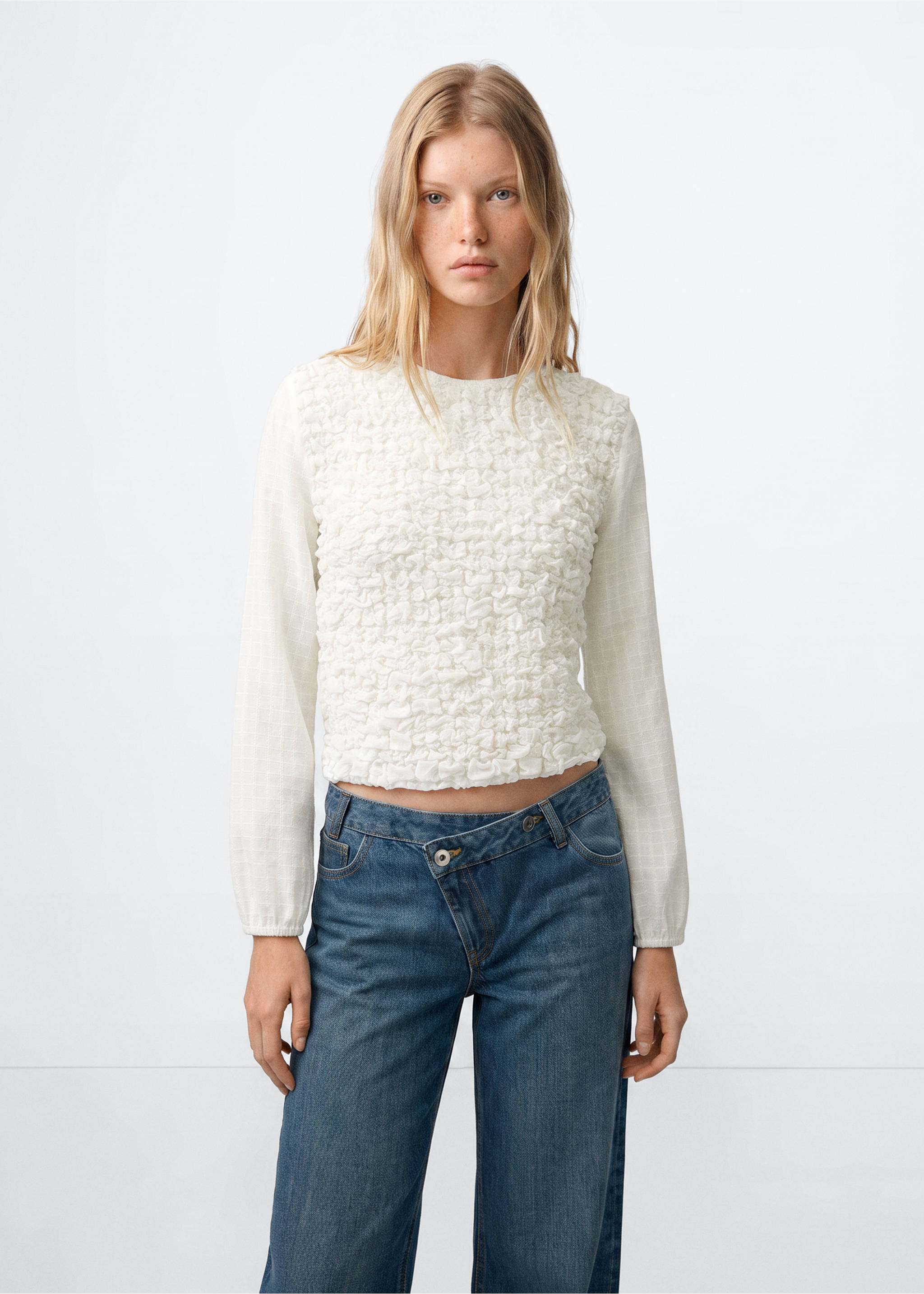 Gathered long-sleeved blouse - Medium plane, Off White. Ref: 37044780-00.