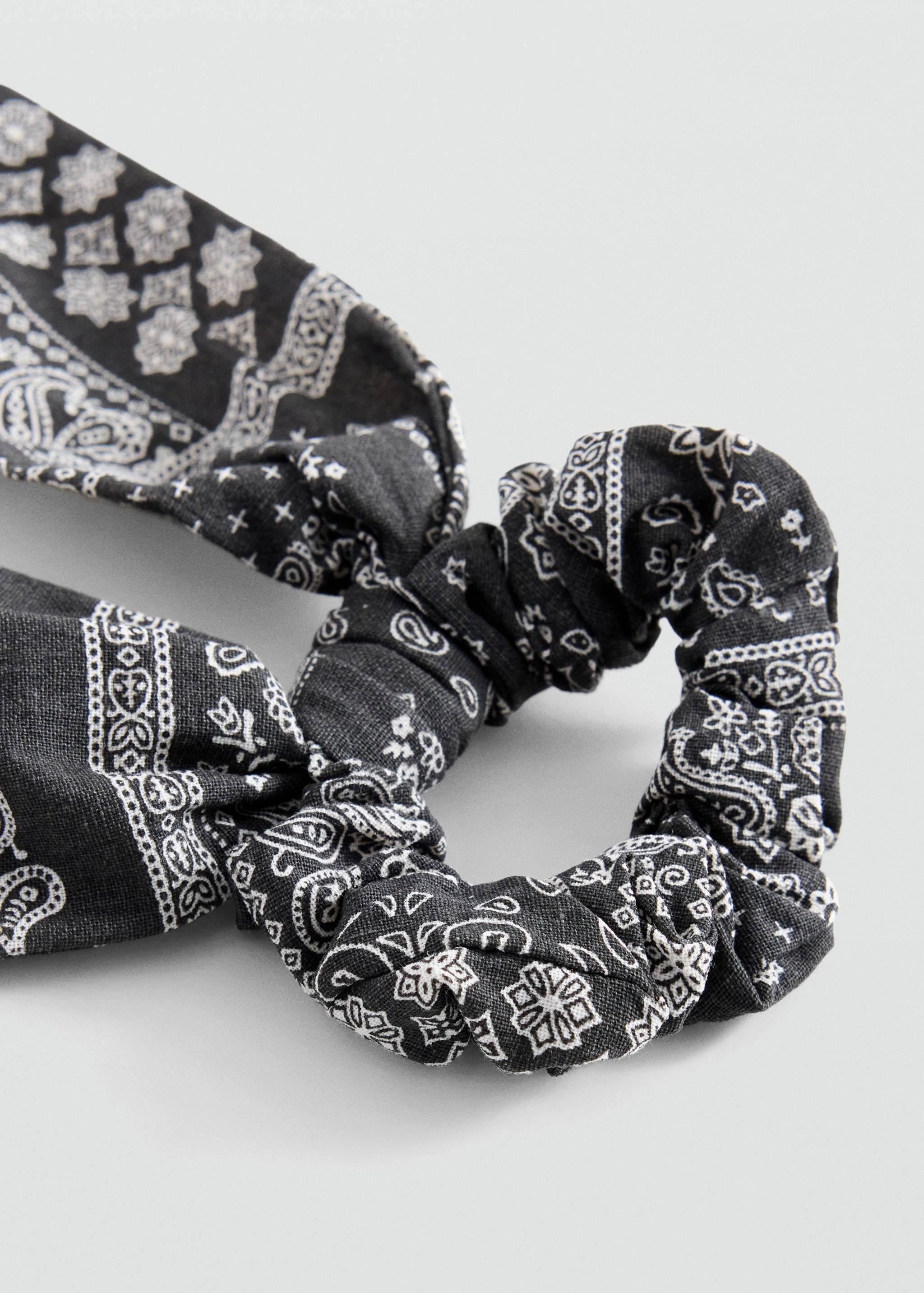 Elástico de cabelo com padrão paisley - Plano médio