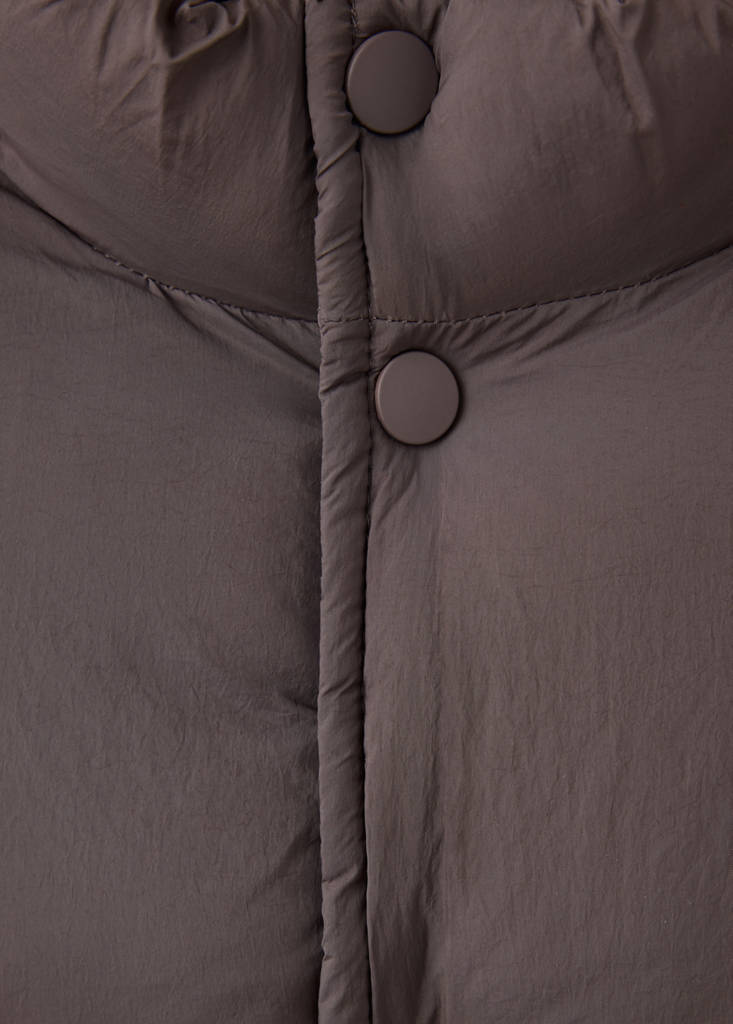 Quilted gilet with pockets — Brown