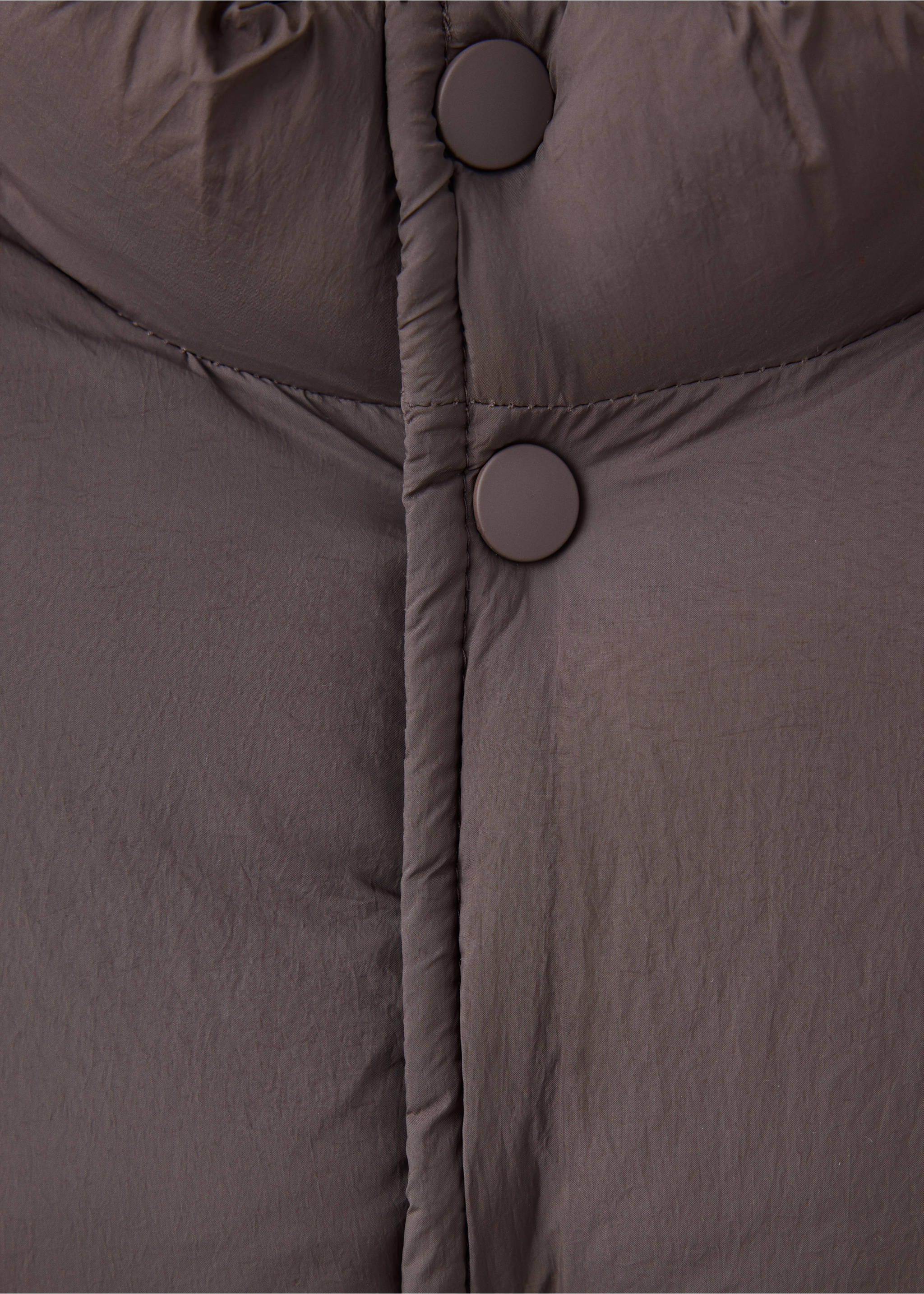 Gilet matelassé léger - Détail de l'article 8, Marron. Ref: 37045150-00.