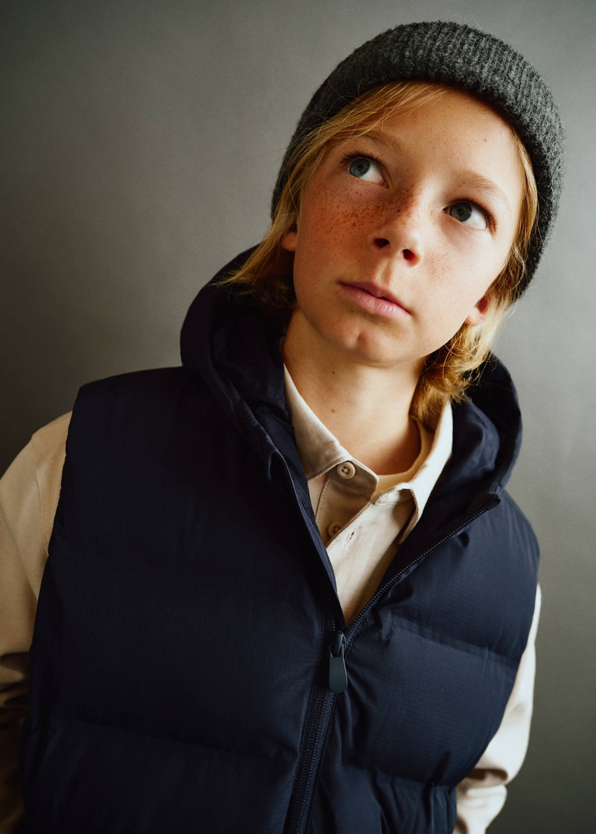 Quilted gilet with hood — Navy