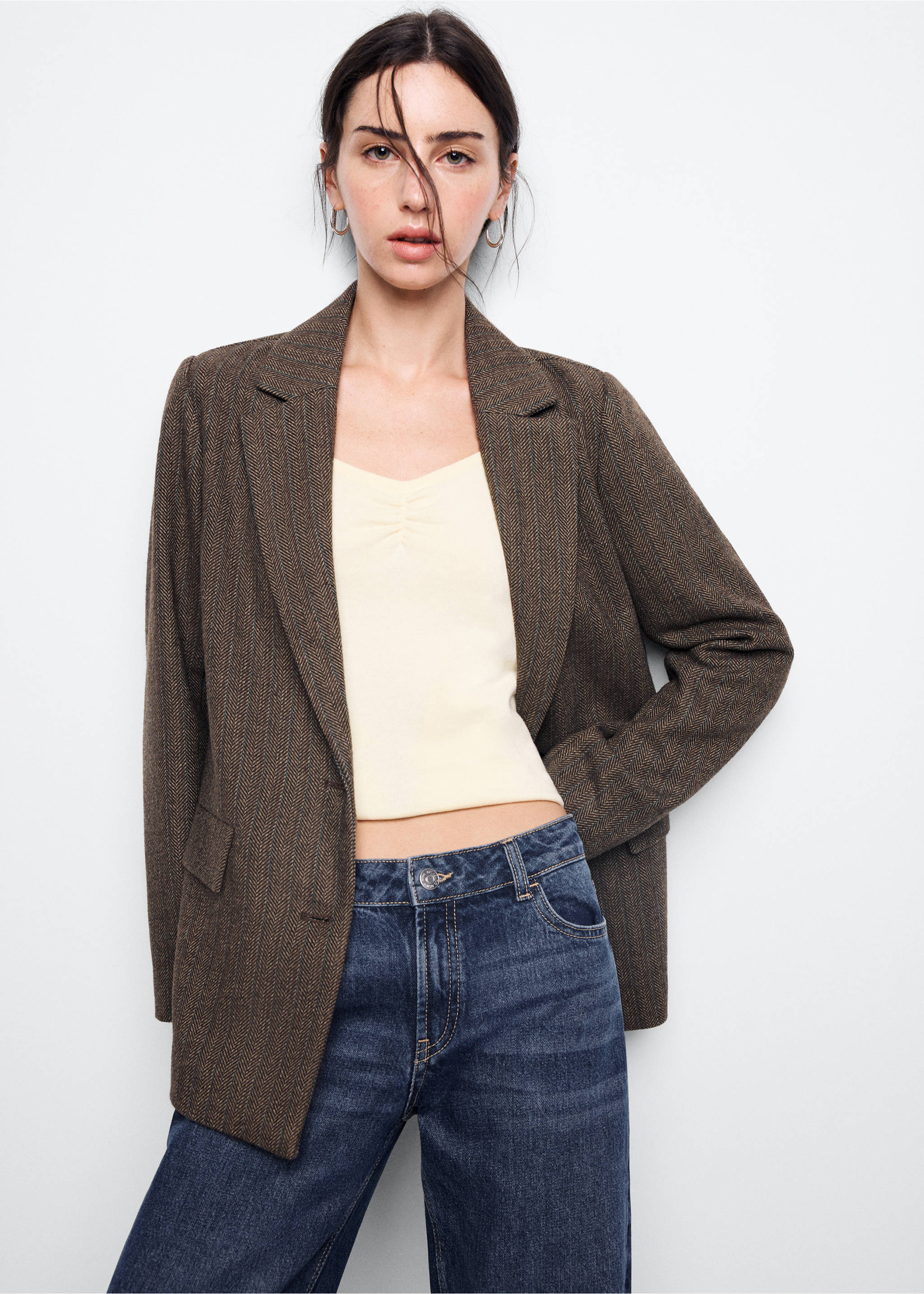 Blazer i ull med slag - Bild av mittparti, Sand. Ref: 37045152-00.