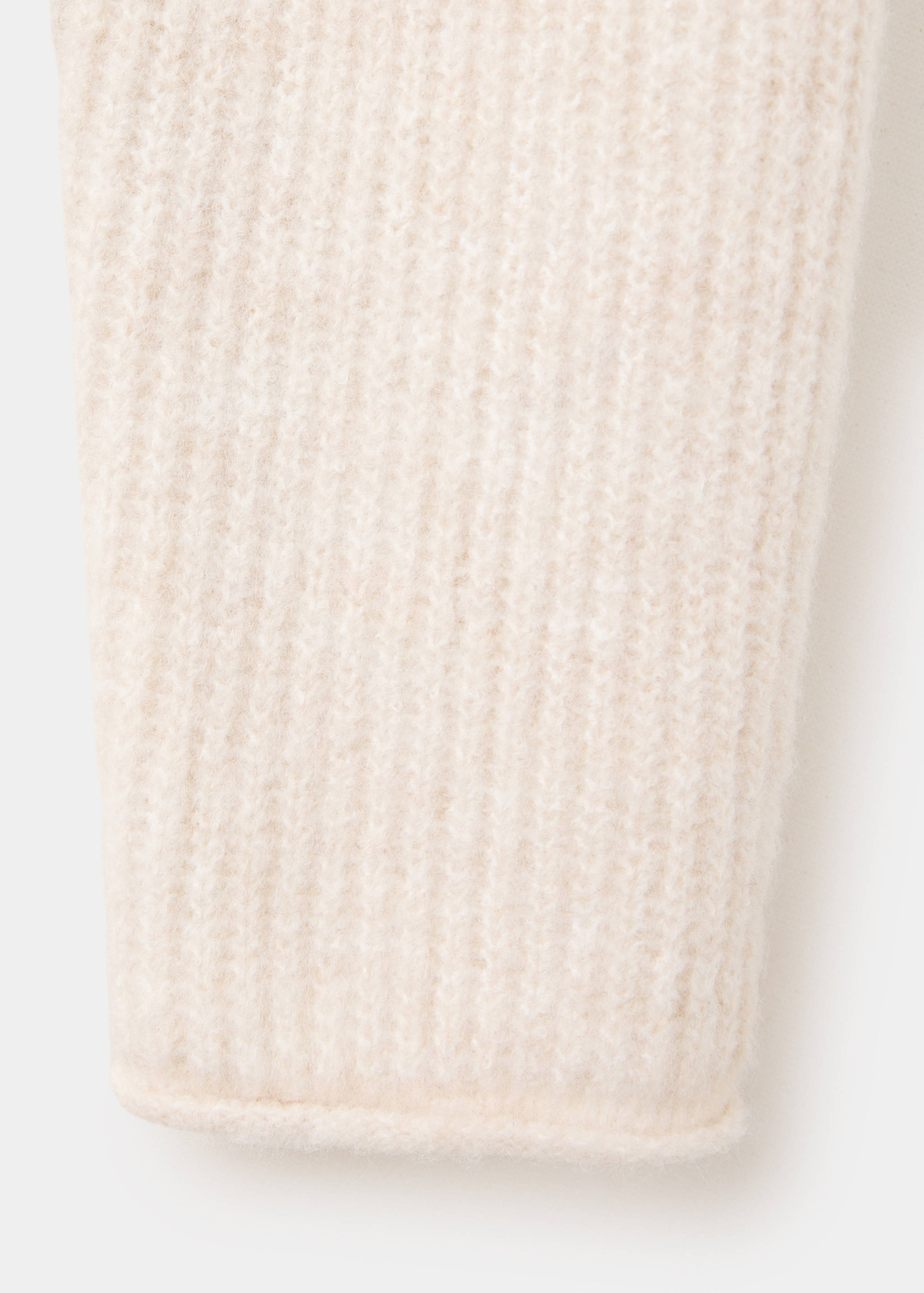 Buttoned knit cardigan - Details of the article 0